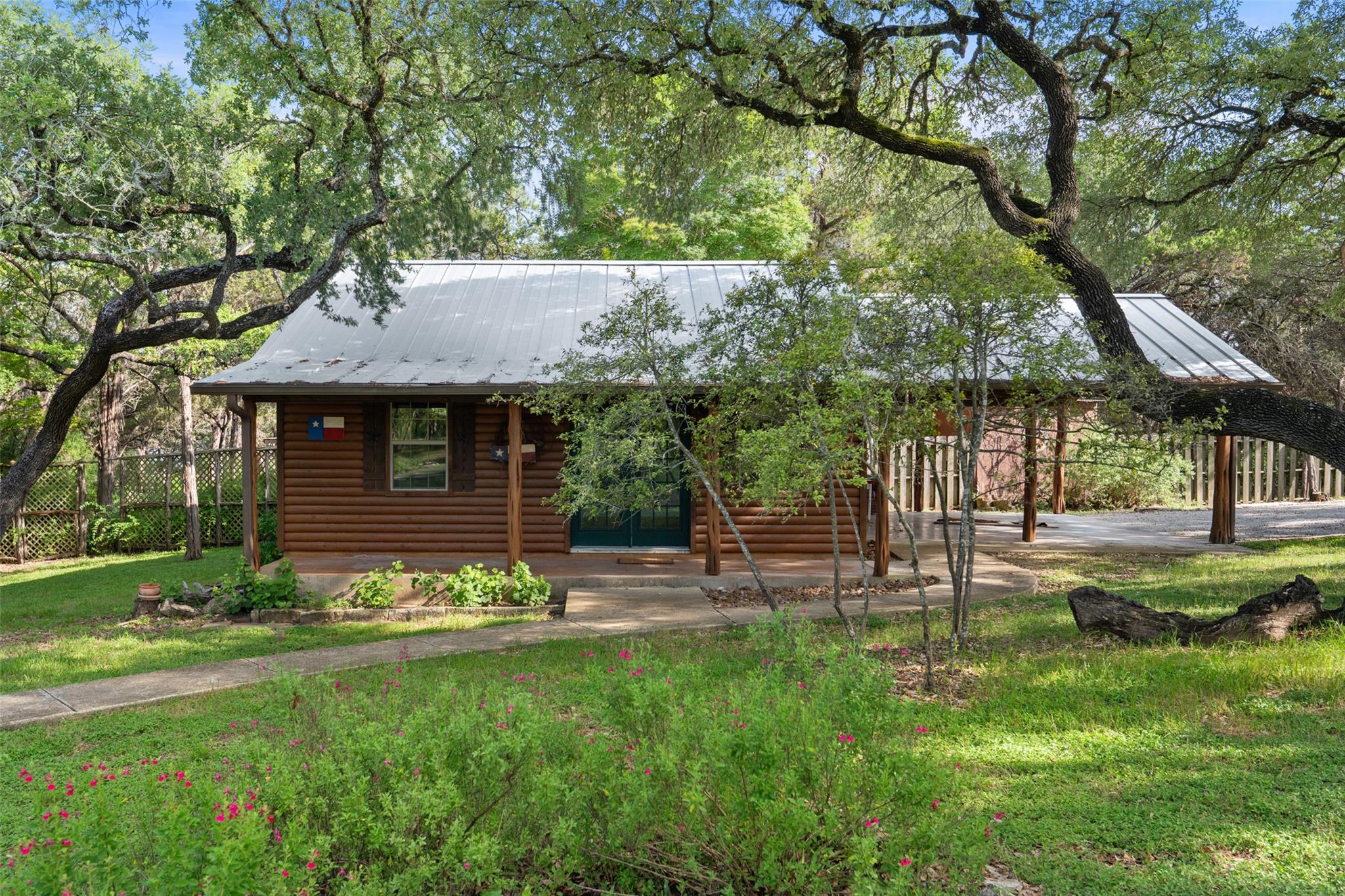 301 Wilson Creek Cir, Wimberley, TX 78676
