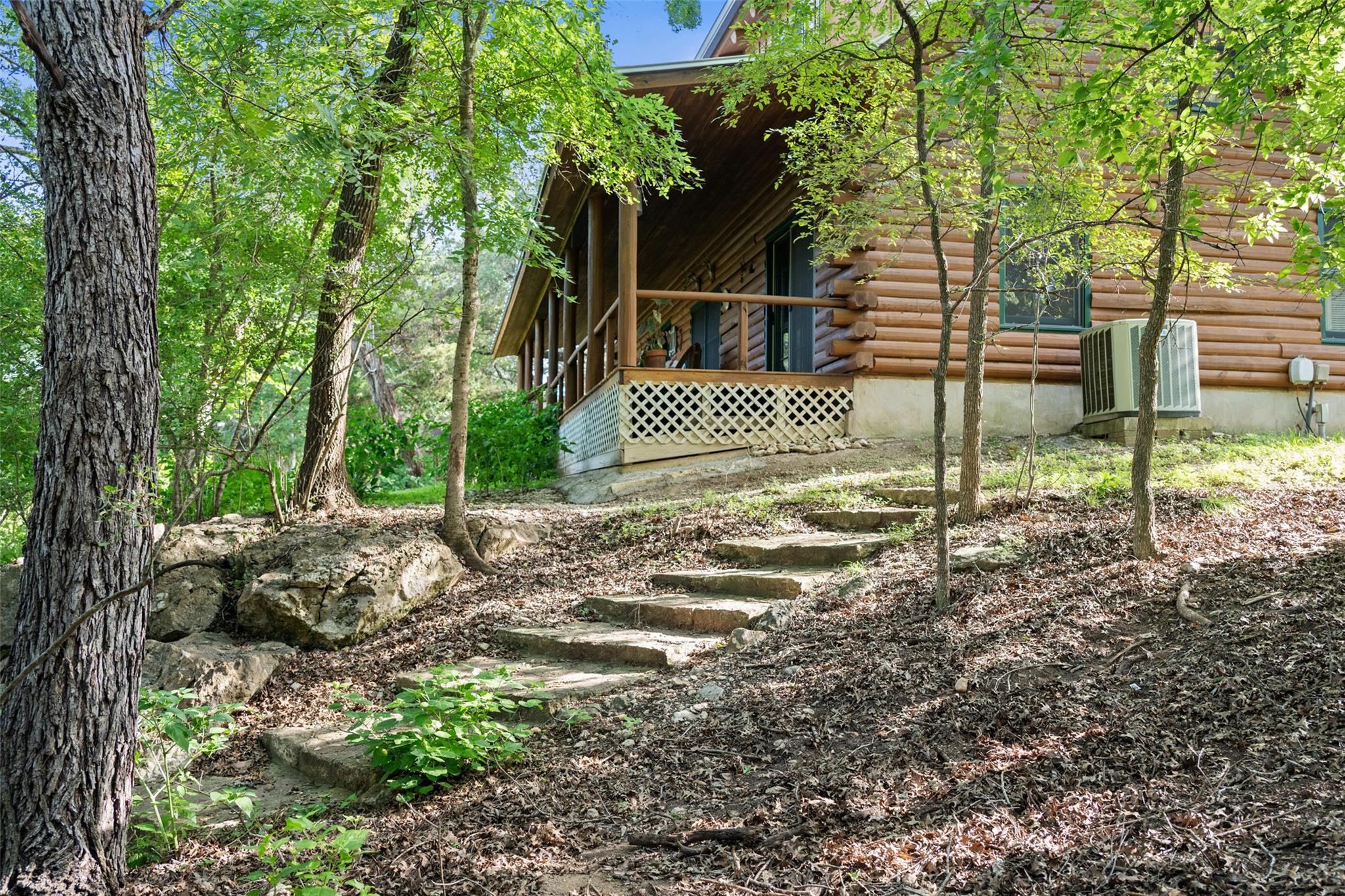 301 Wilson Creek Cir, Wimberley, TX 78676