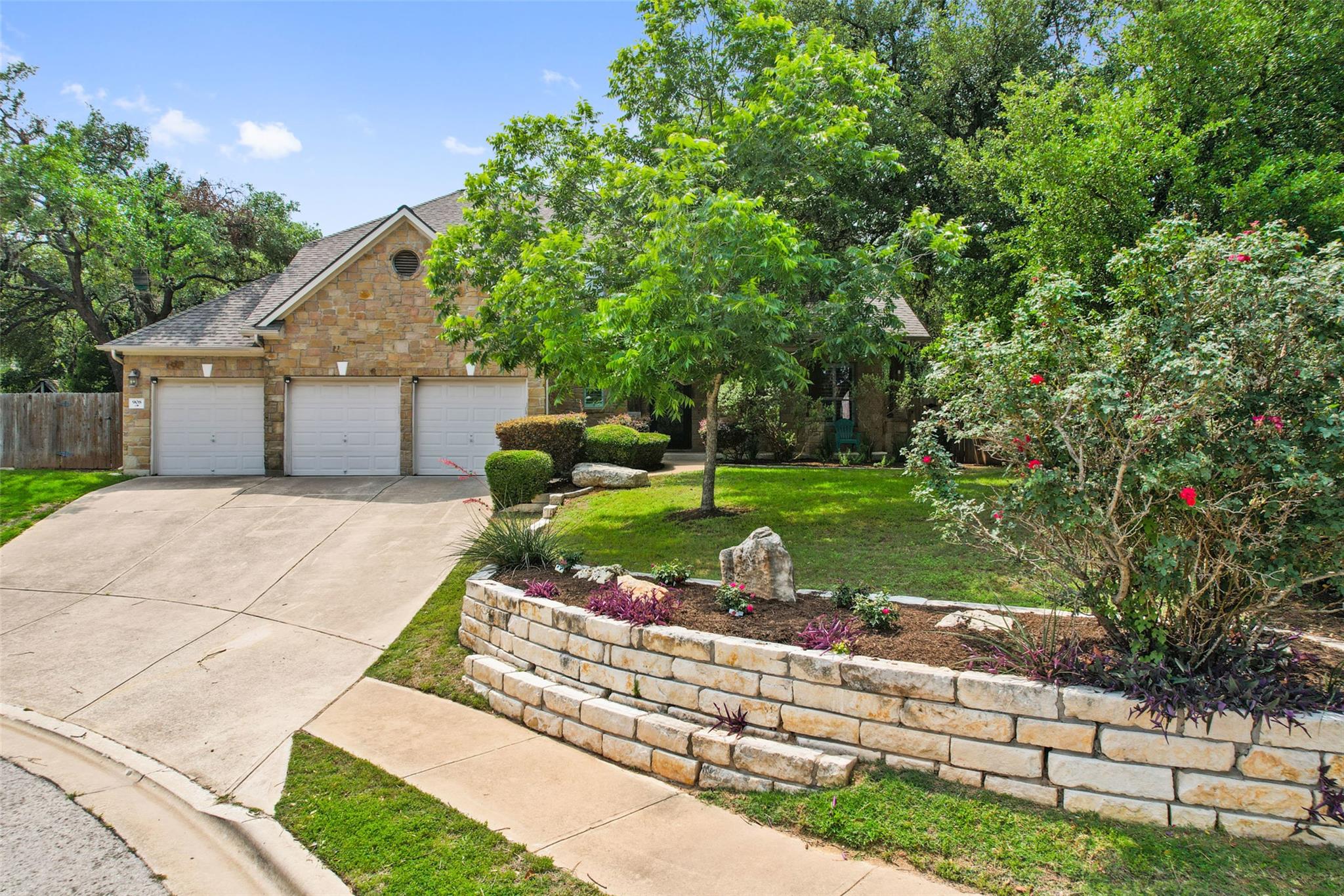 908 Golden Palomino Ct, Austin, TX 78732