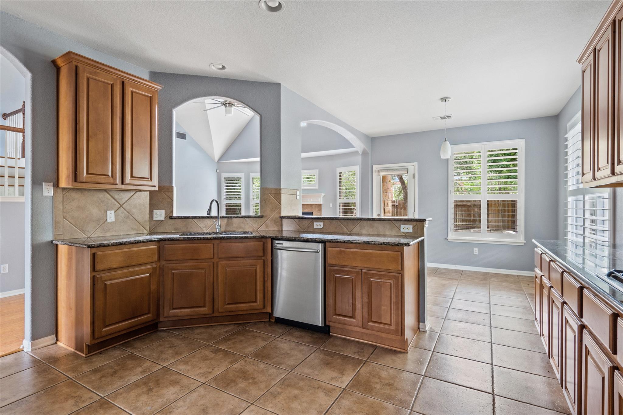 908 Golden Palomino Ct, Austin, TX 78732