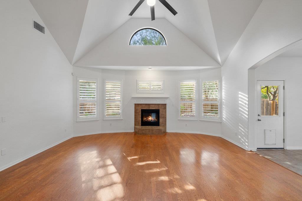 908 Golden Palomino Ct, Austin, TX 78732