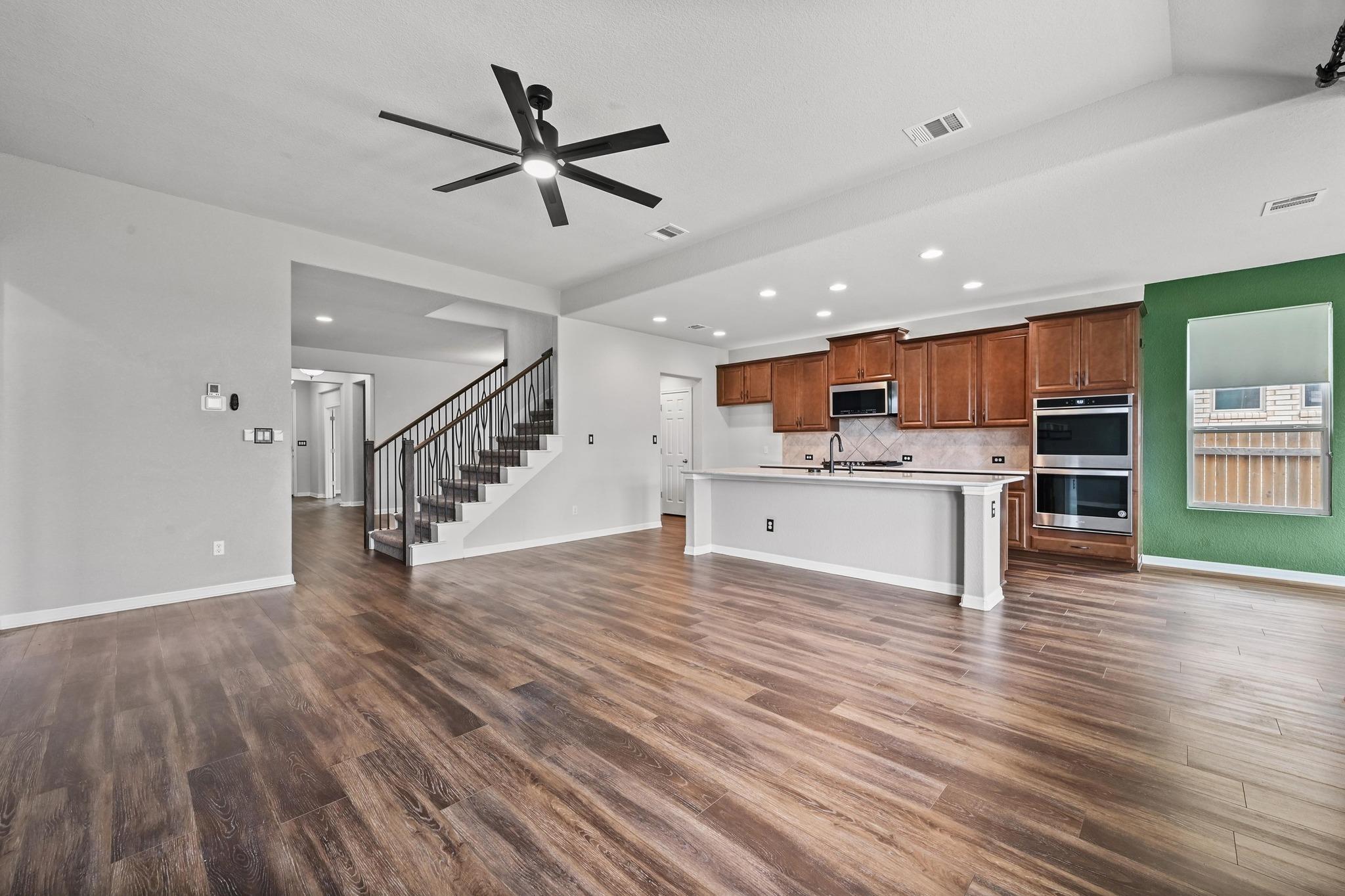 6709 Golden Bough Ln, Pflugerville, TX 78660