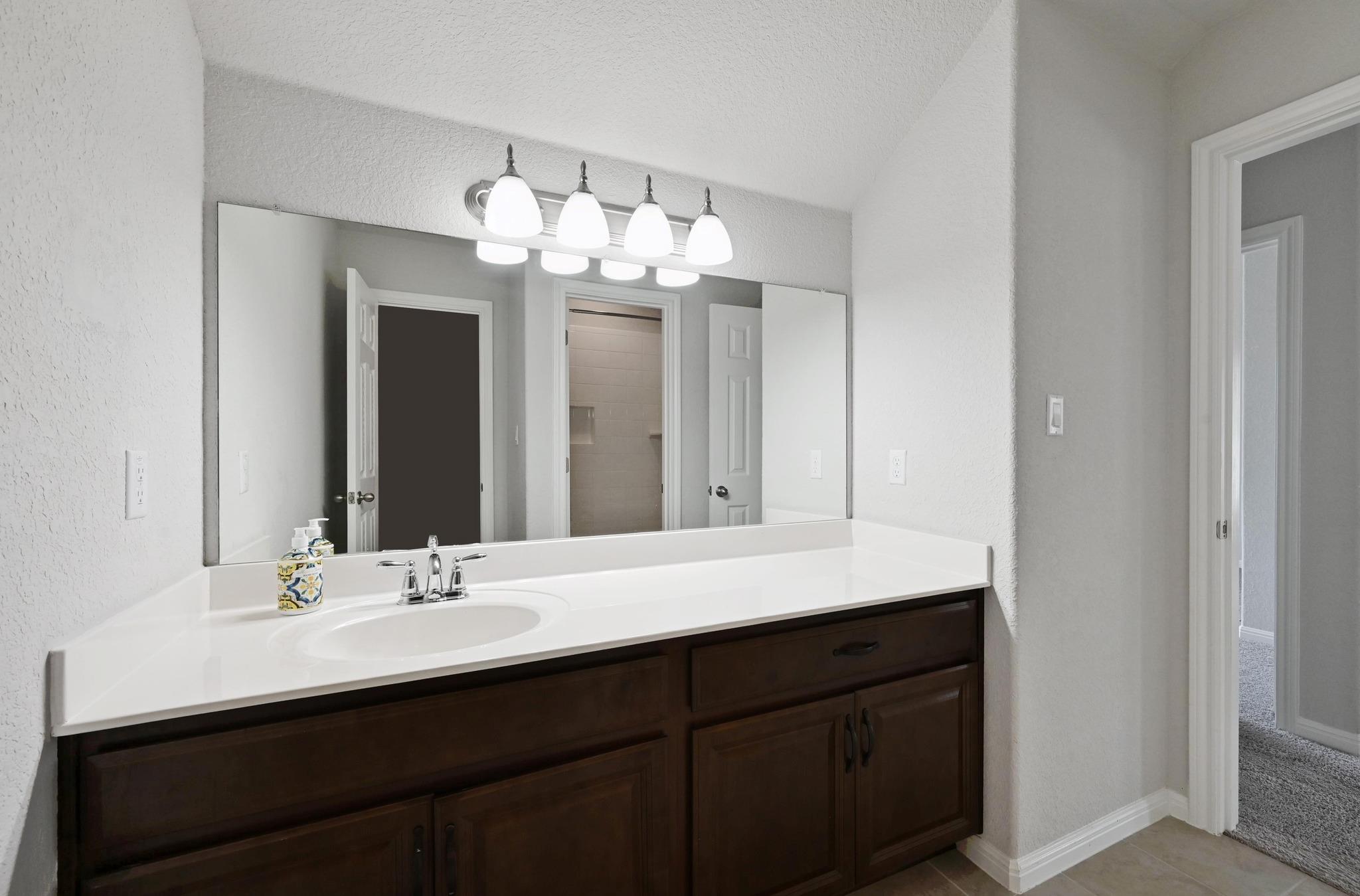 6709 Golden Bough Ln, Pflugerville, TX 78660