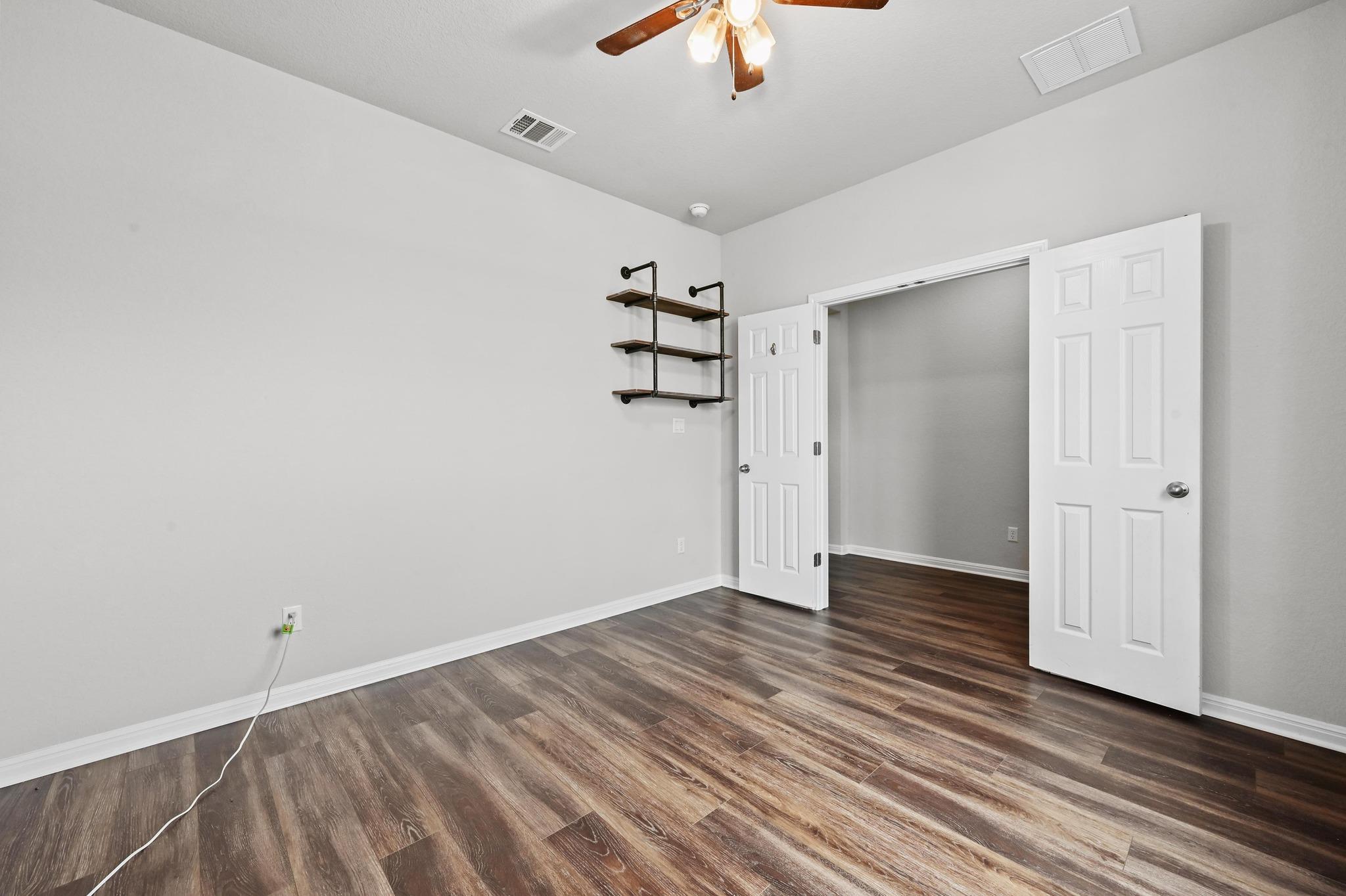 6709 Golden Bough Ln, Pflugerville, TX 78660