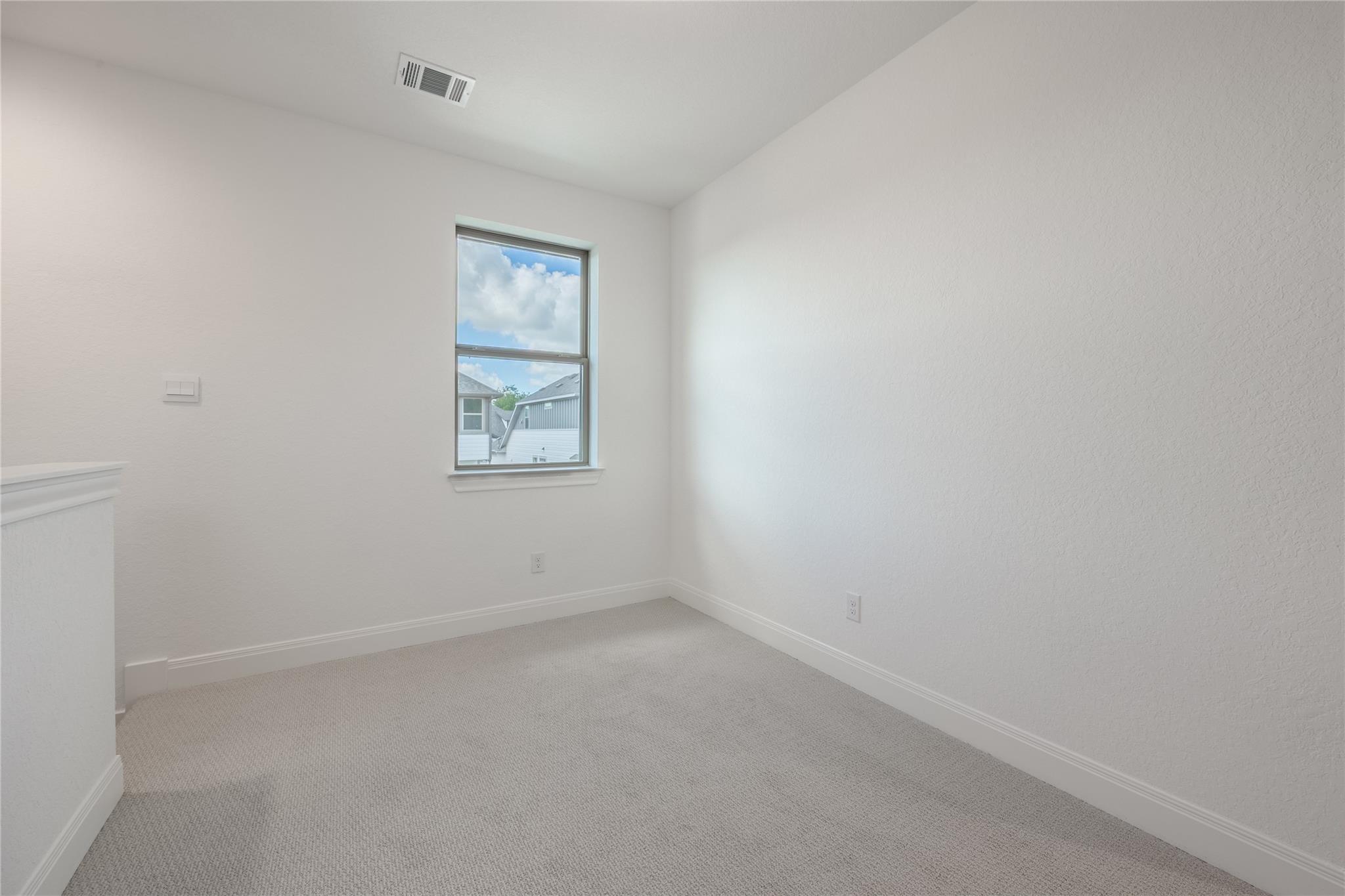 286 Orleanian Dr, Buda, TX 78610
