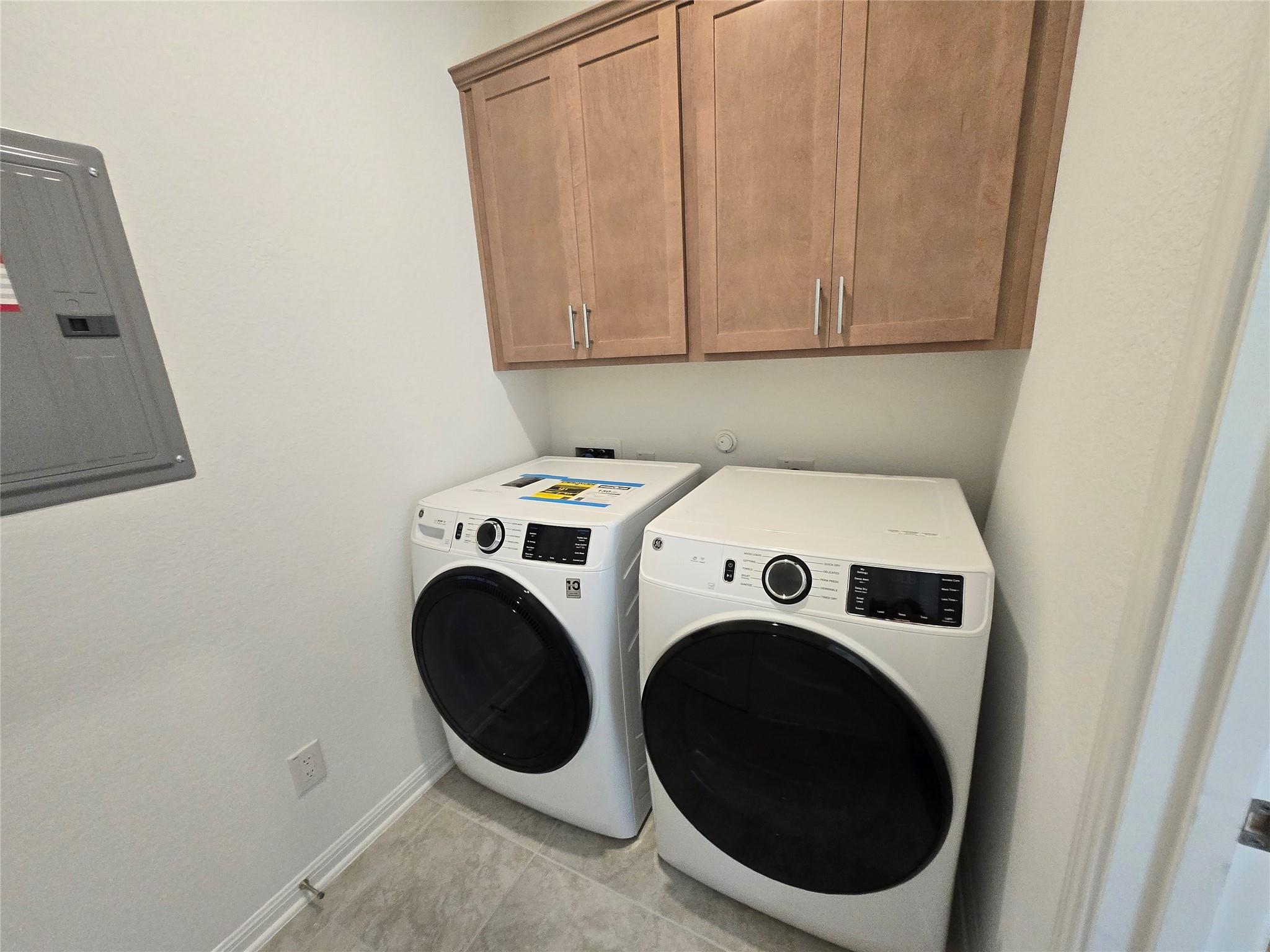 614 Emory Crossing Blvd, Hutto, TX 78634