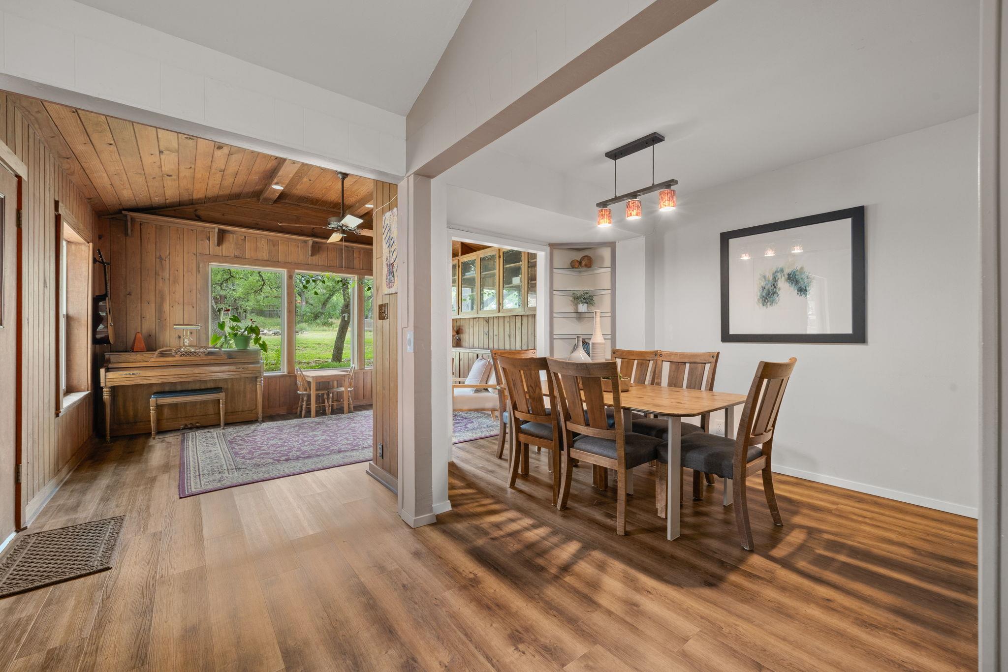 8604 Granada Hills Dr, Austin, TX 78737