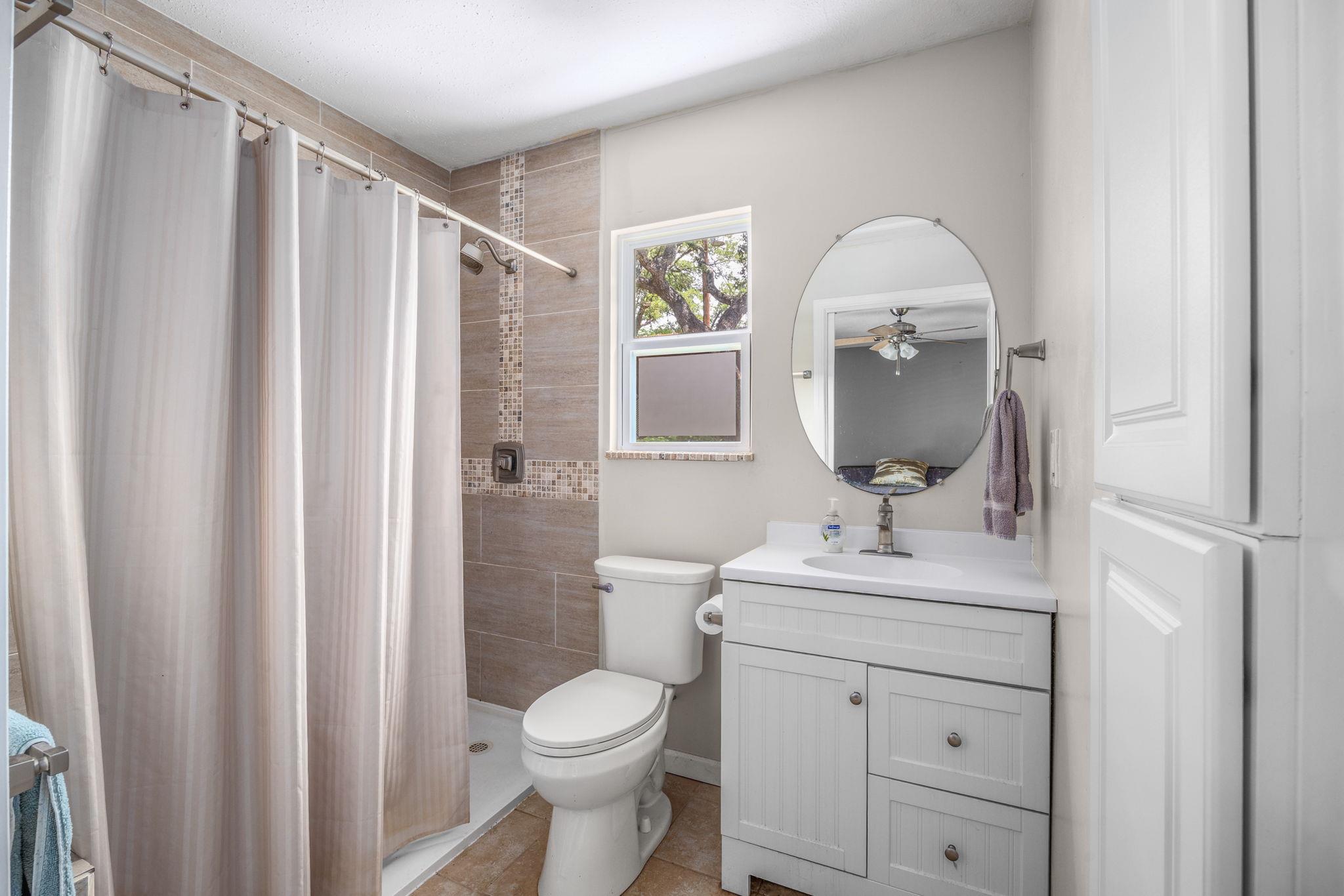 8604 Granada Hills Dr, Austin, TX 78737