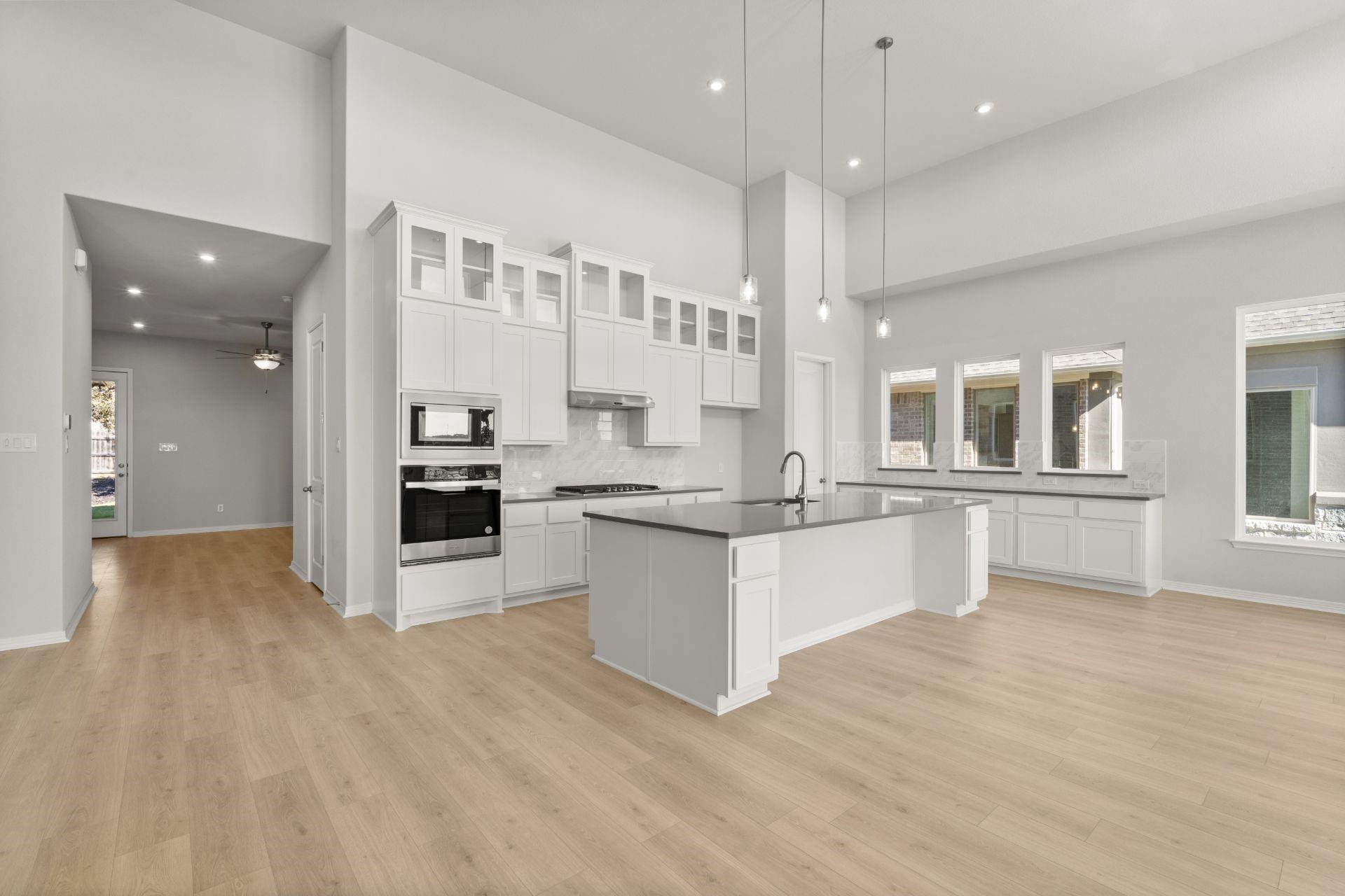 7808 Tessera Pkwy, Lago Vista, TX 78645