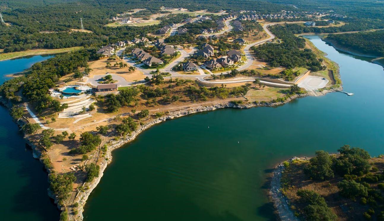 7808 Tessera Pkwy, Lago Vista, TX 78645