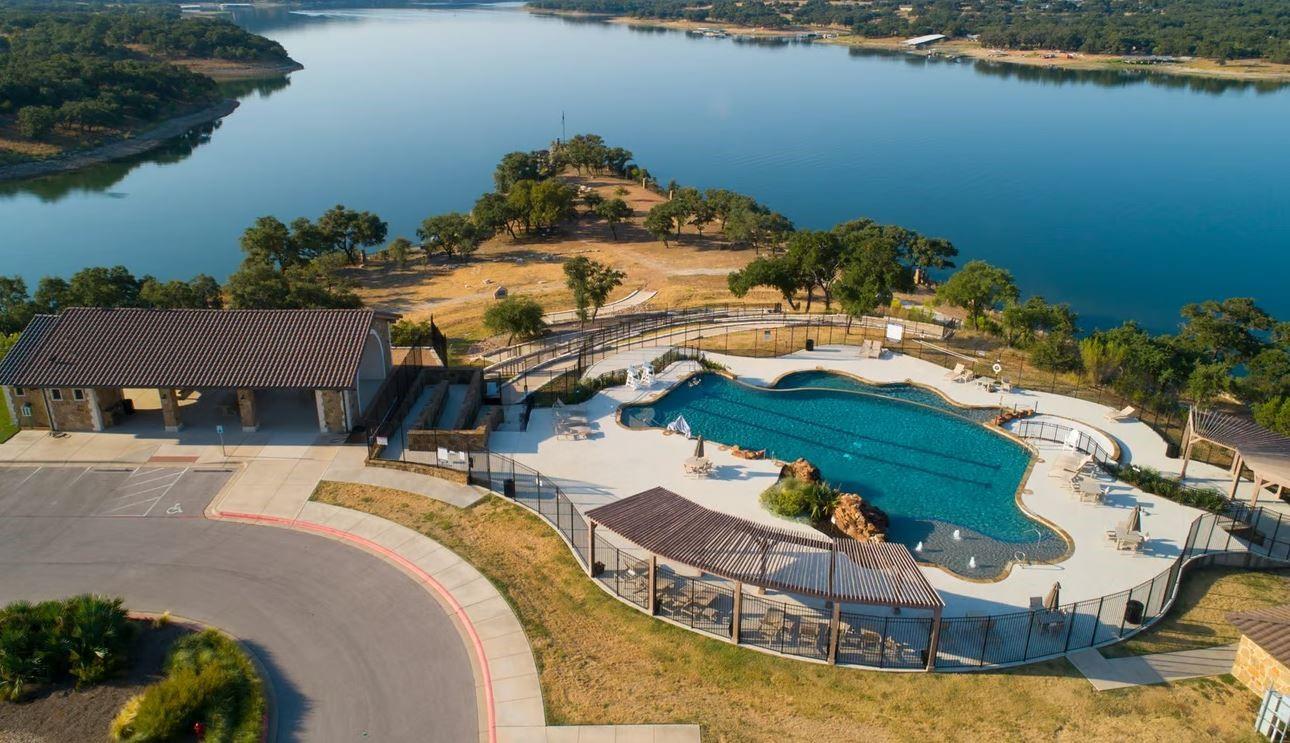 7808 Tessera Pkwy, Lago Vista, TX 78645