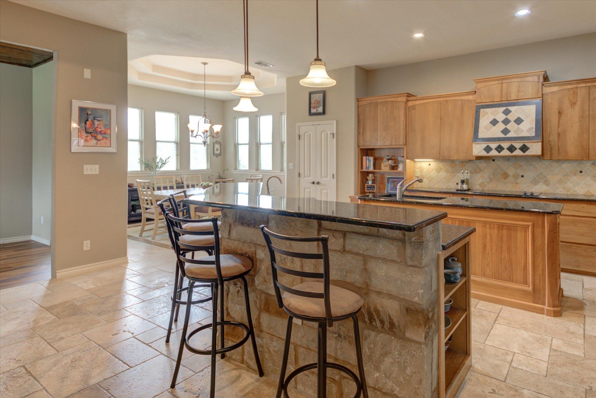 208 Colina Cove Dr Dr, Kingsland, TX 78639