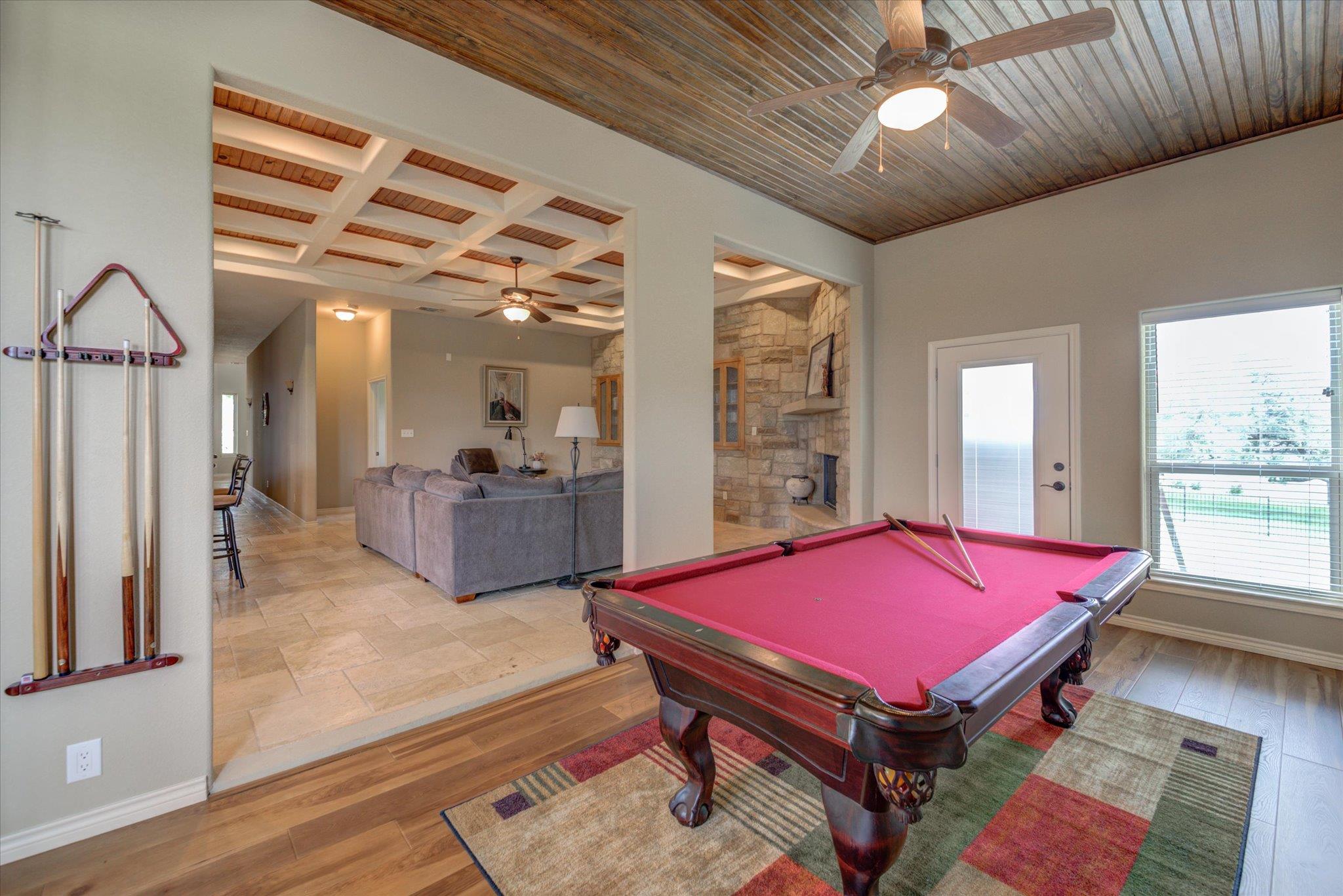 208 Colina Cove Dr Dr, Kingsland, TX 78639