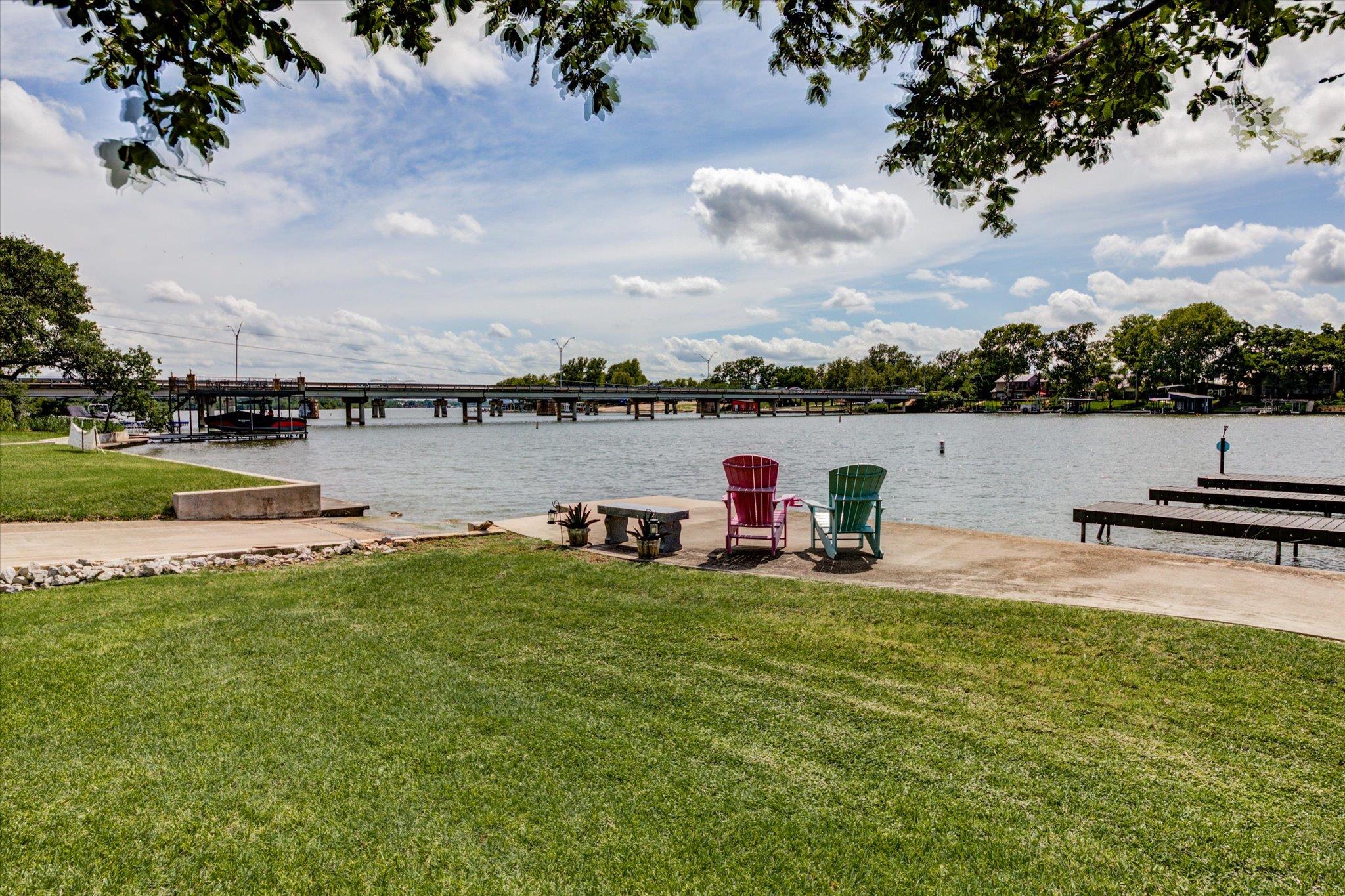 208 Colina Cove Dr Dr, Kingsland, TX 78639