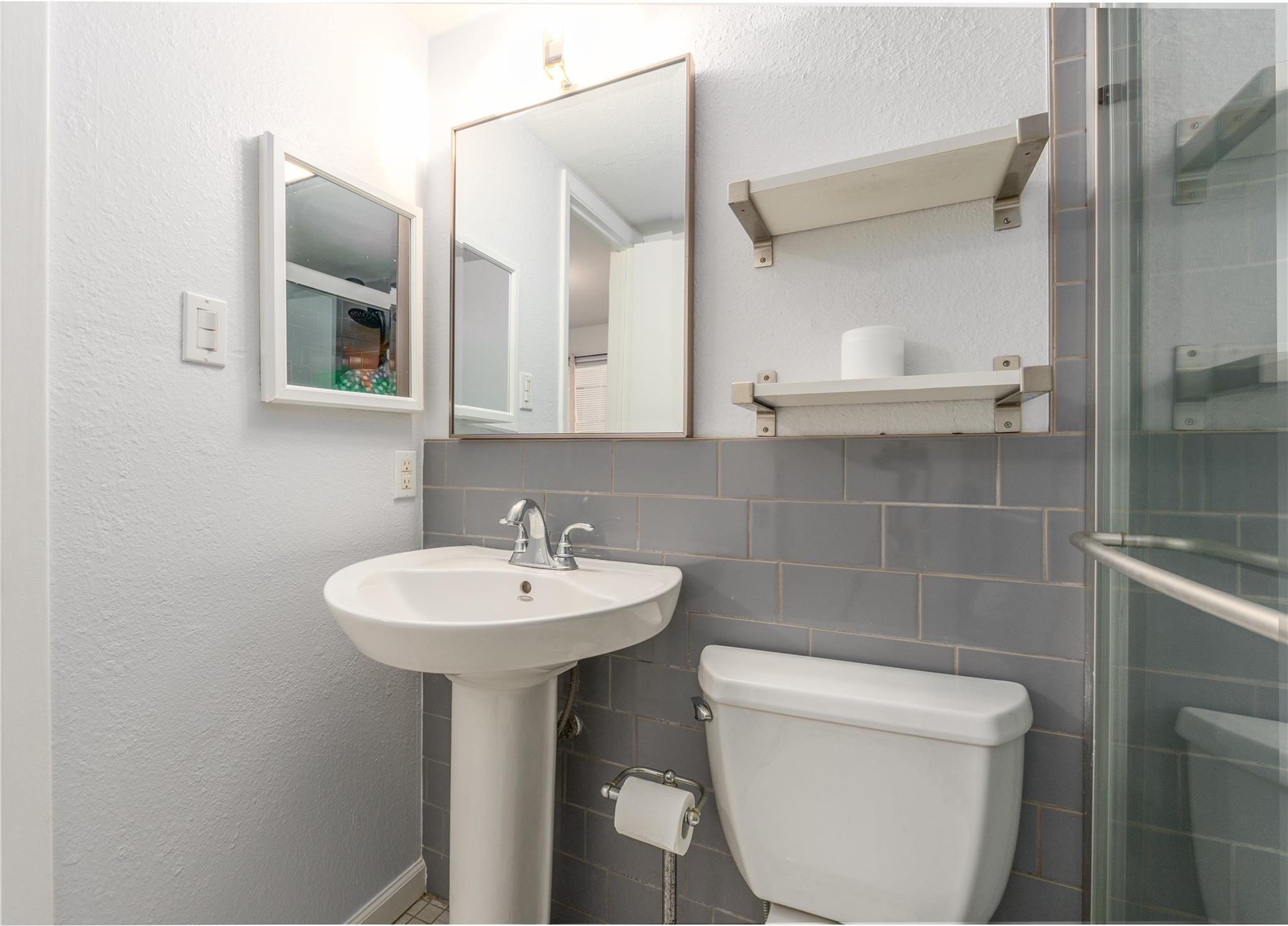 2500 Burleson Rd # 502, Austin, TX 78741