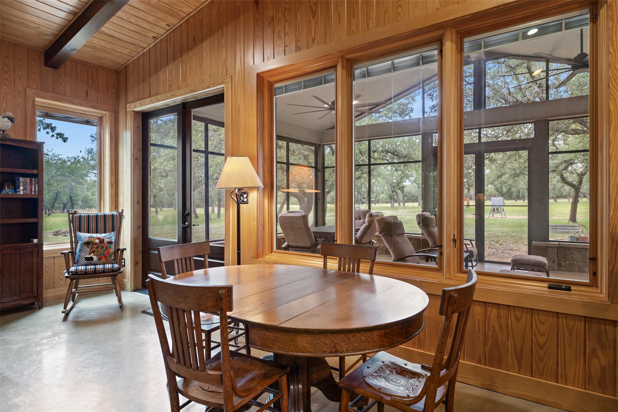 1241 Sandy Oaks Ranch Rd, Johnson City, TX 78636