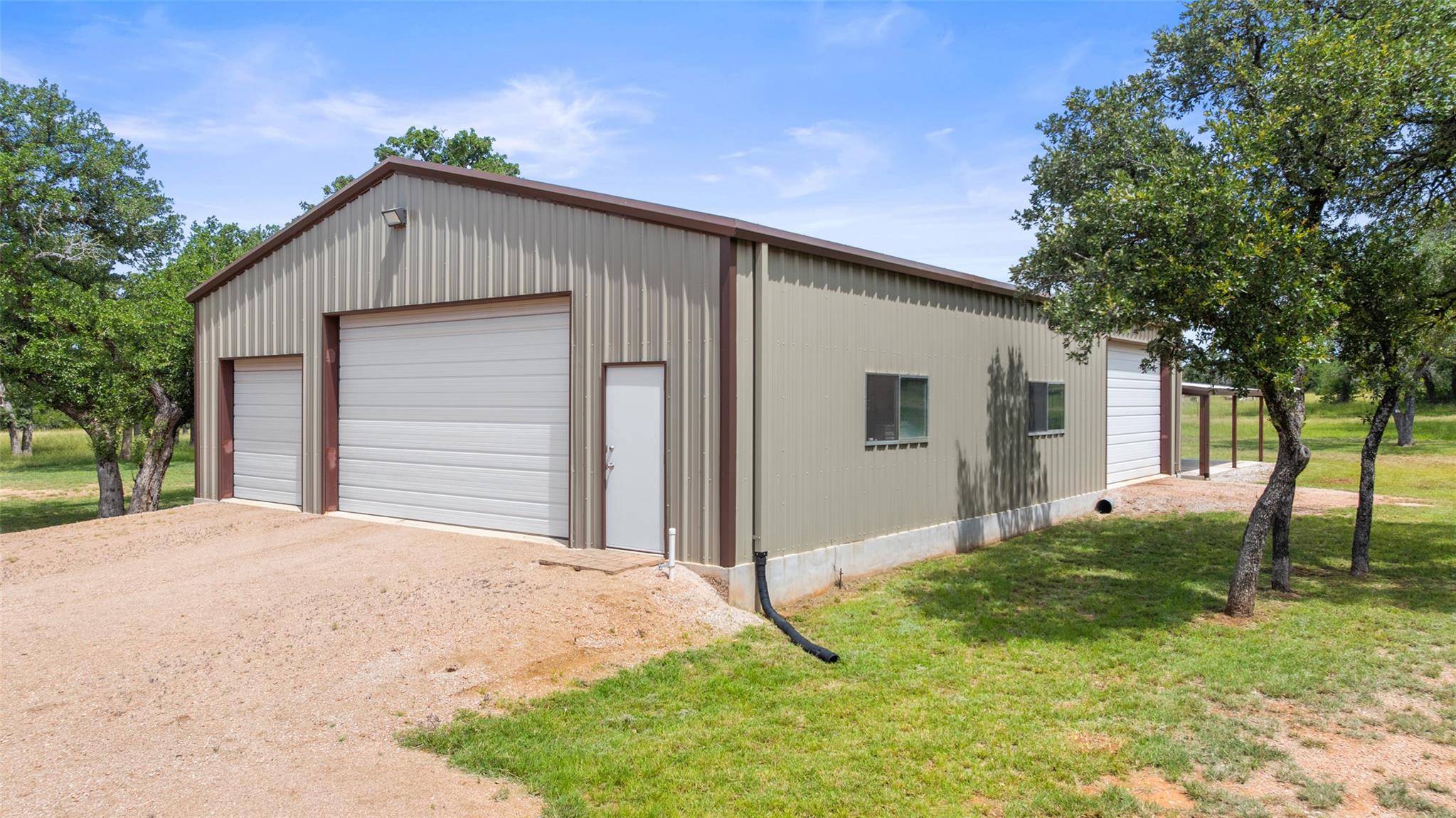 1241 Sandy Oaks Ranch Rd, Johnson City, TX 78636