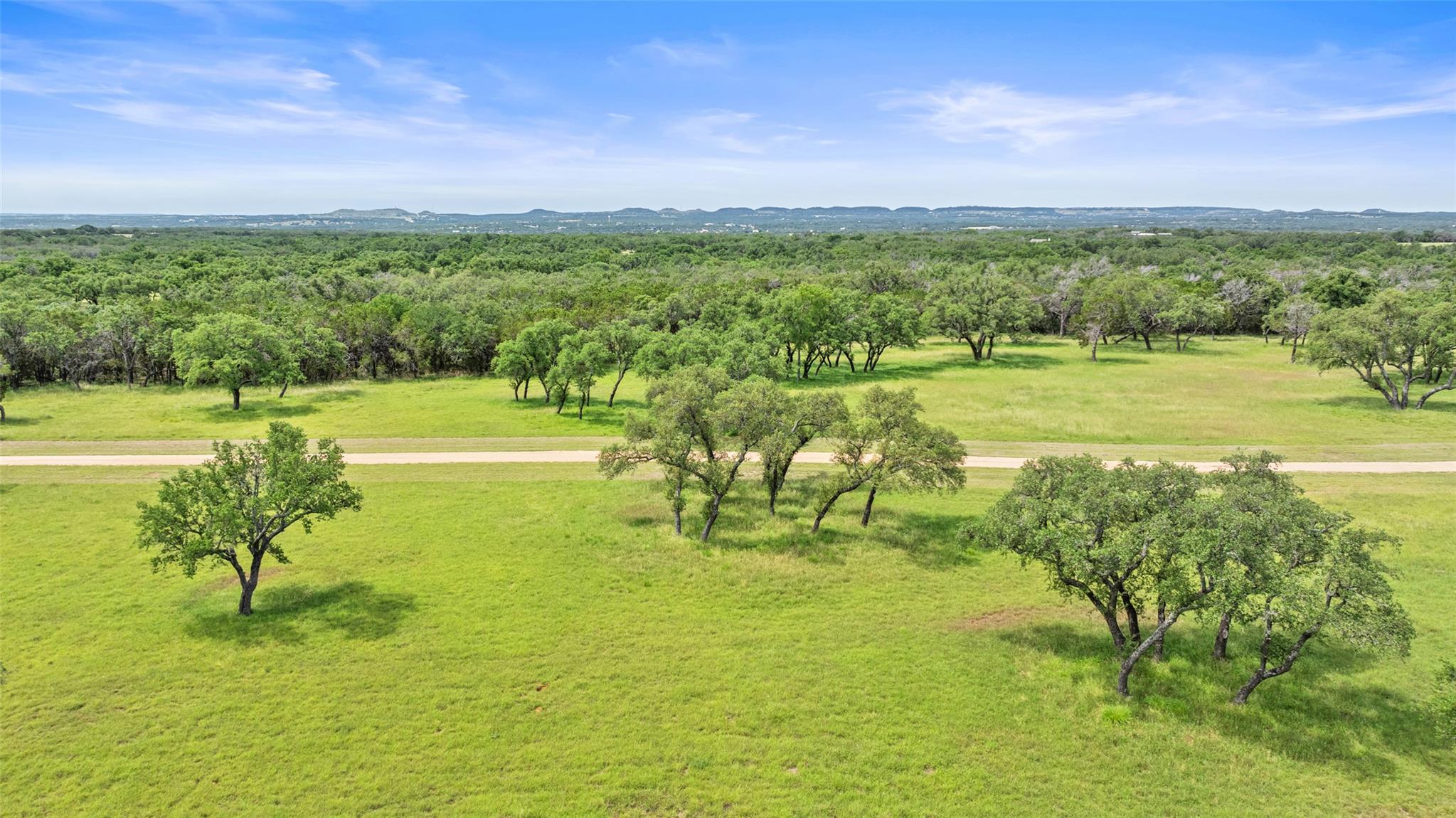 1241 Sandy Oaks Ranch Rd, Johnson City, TX 78636