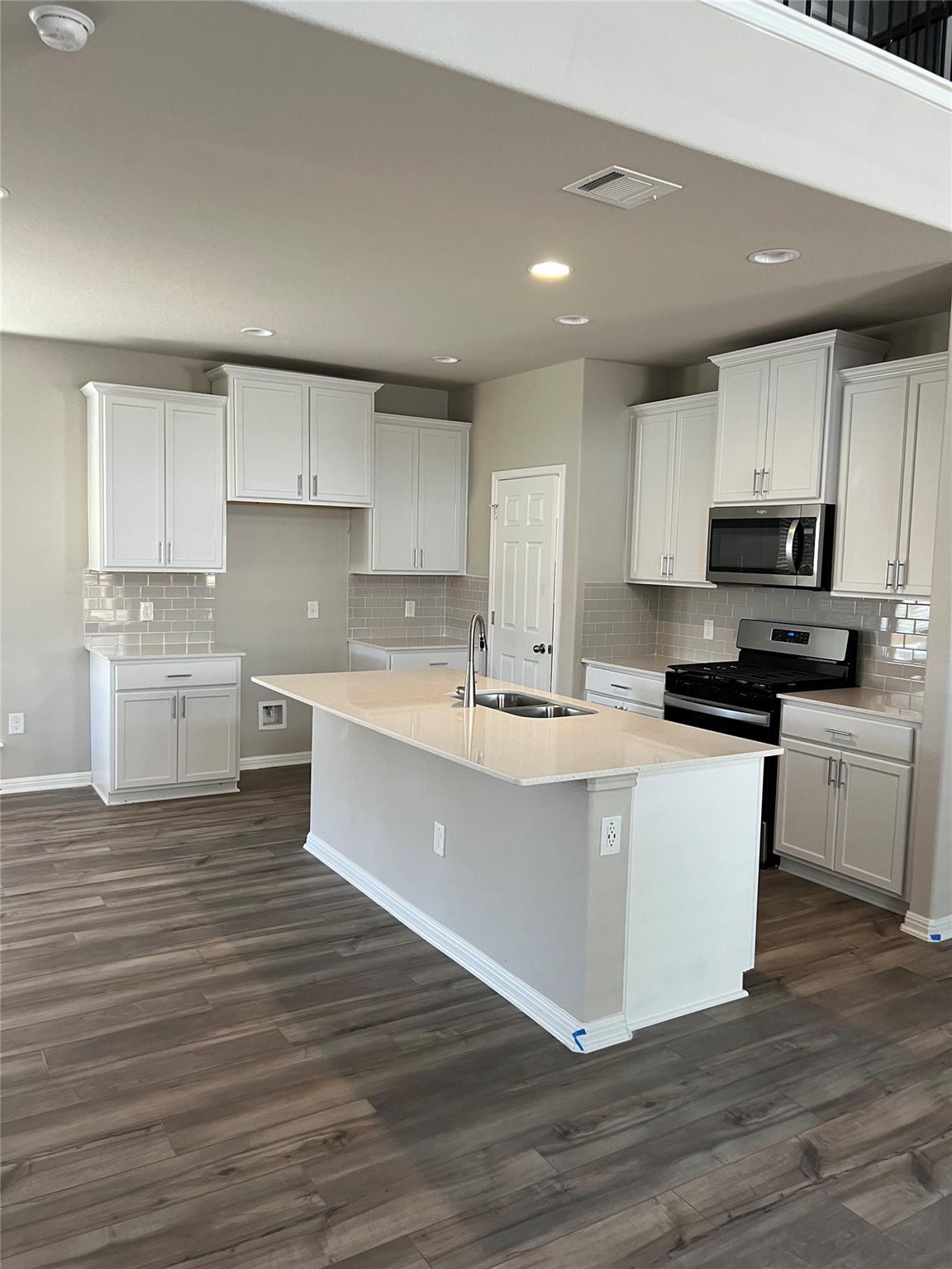 143 MacArthur Dr, Leander, TX 78641