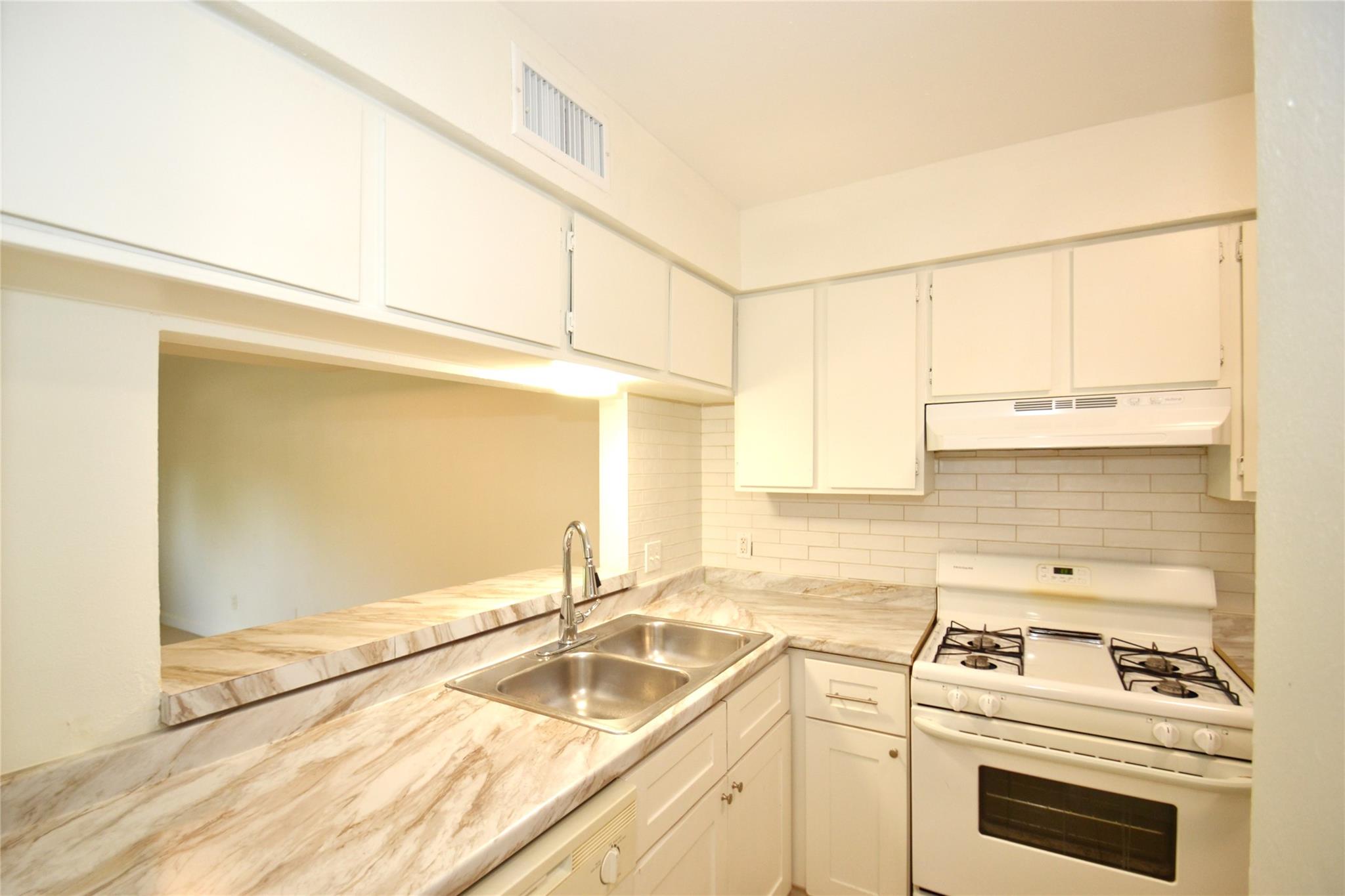 1202 Southport Dr # A, Austin, TX 78704