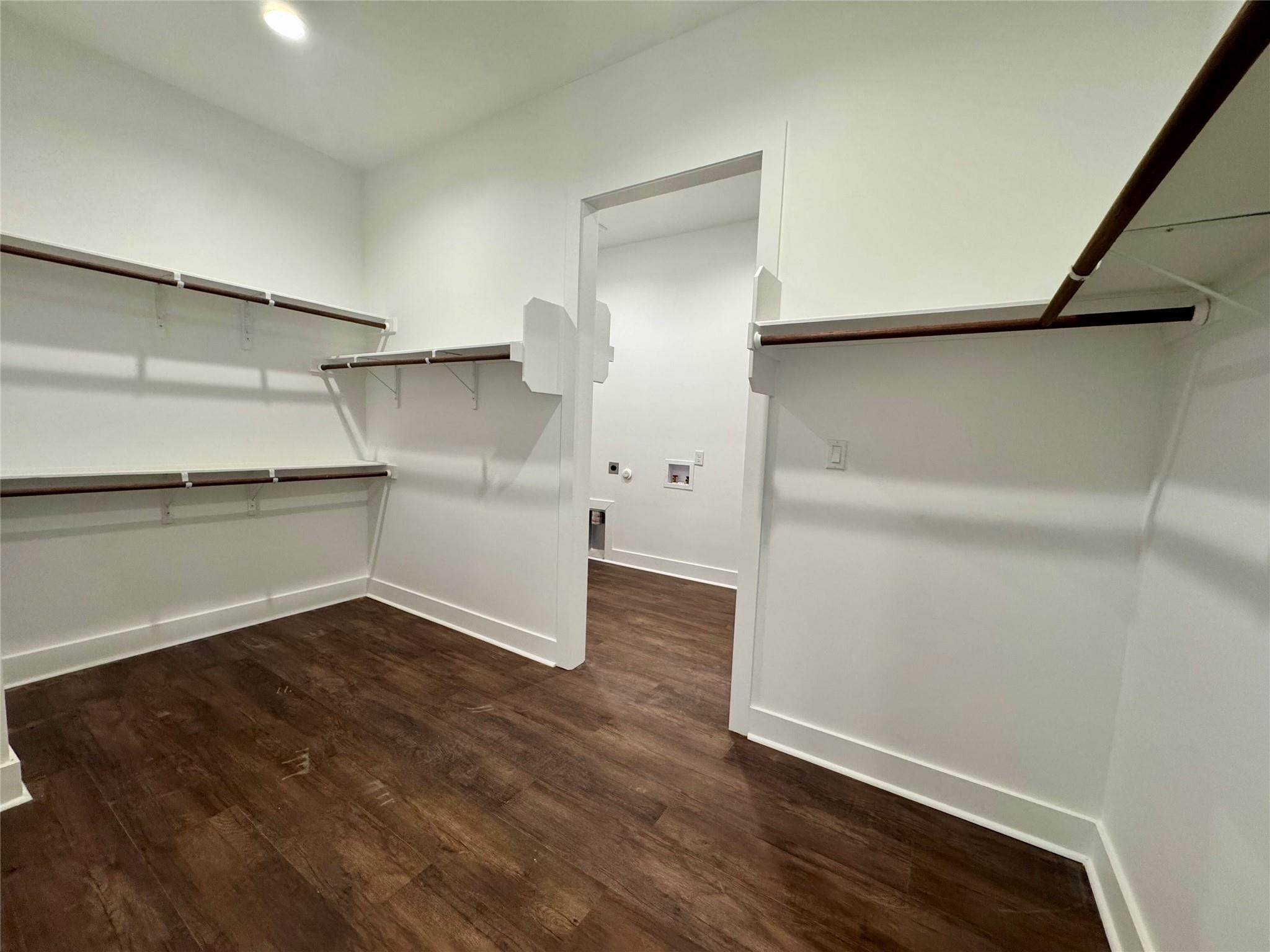 1353 Red Town Rd # B, Elgin, TX 78621