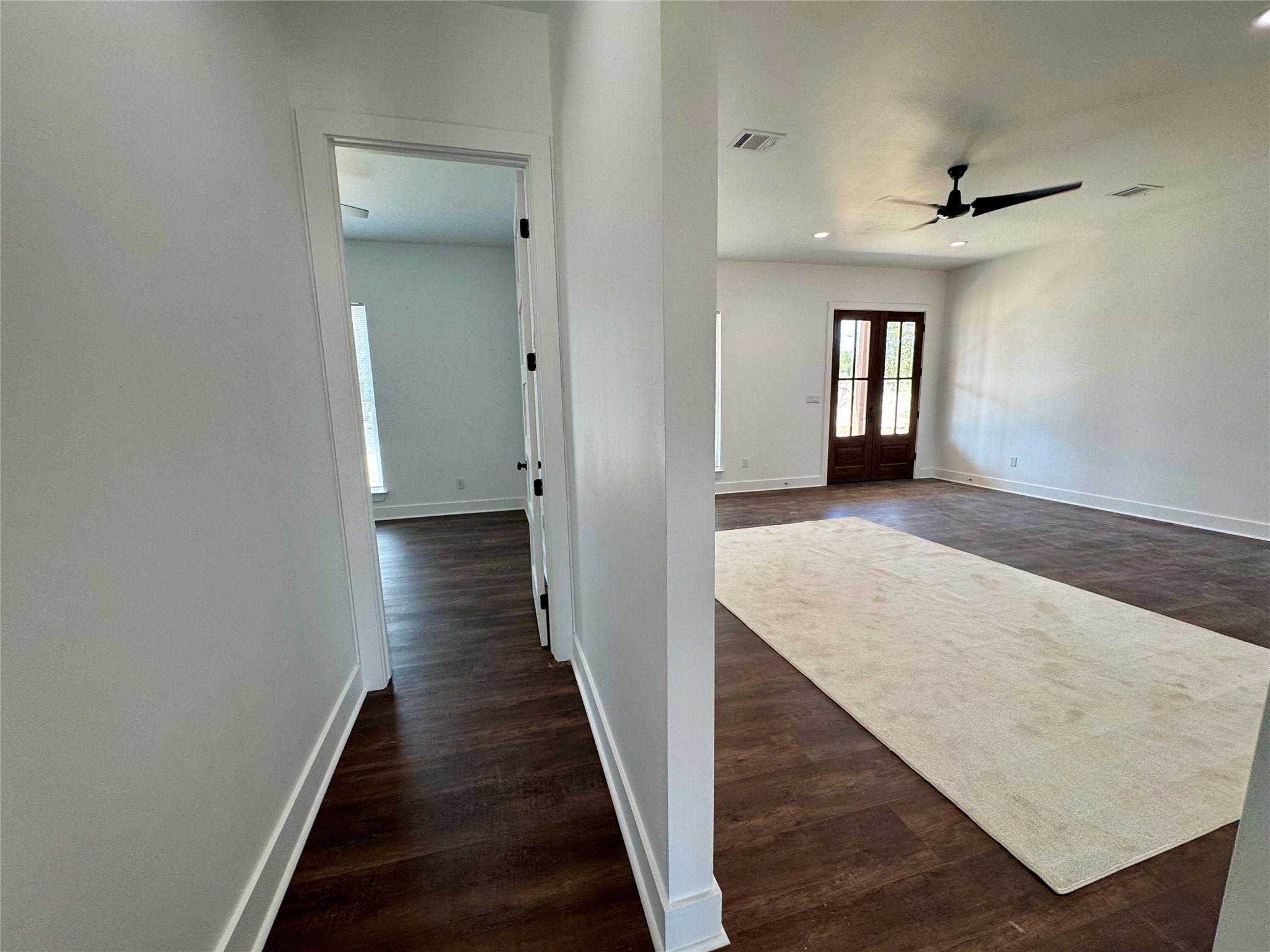 1353 Red Town Rd # B, Elgin, TX 78621