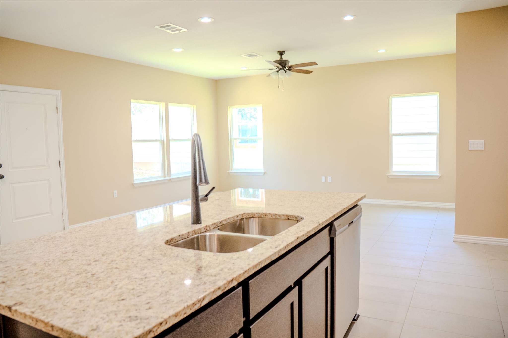 2220 Mc Arthur Ave, Kingsland, TX 78639
