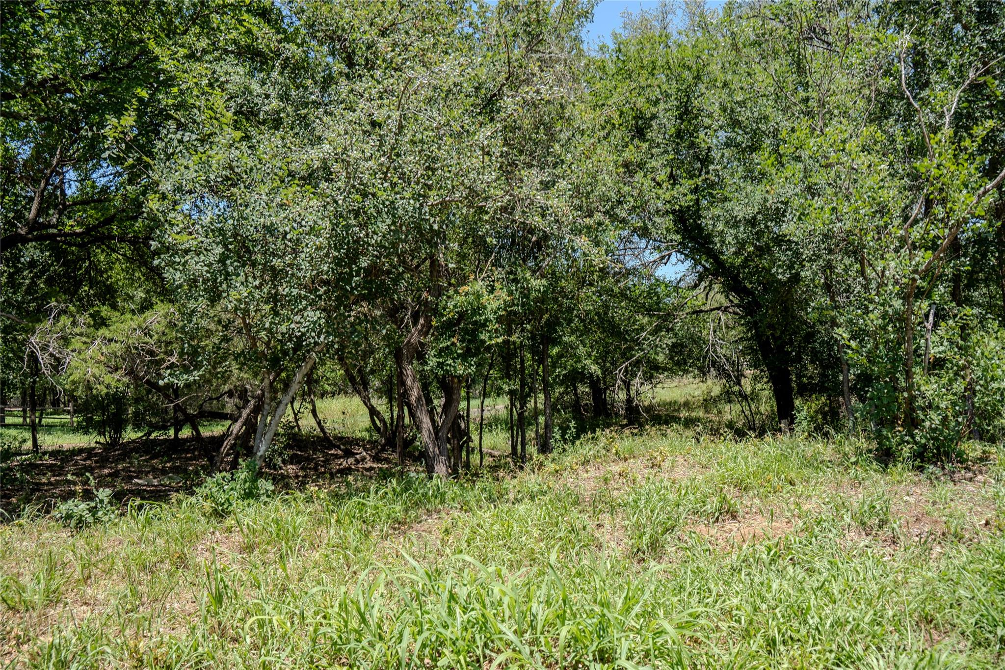 2220 Mc Arthur Ave, Kingsland, TX 78639
