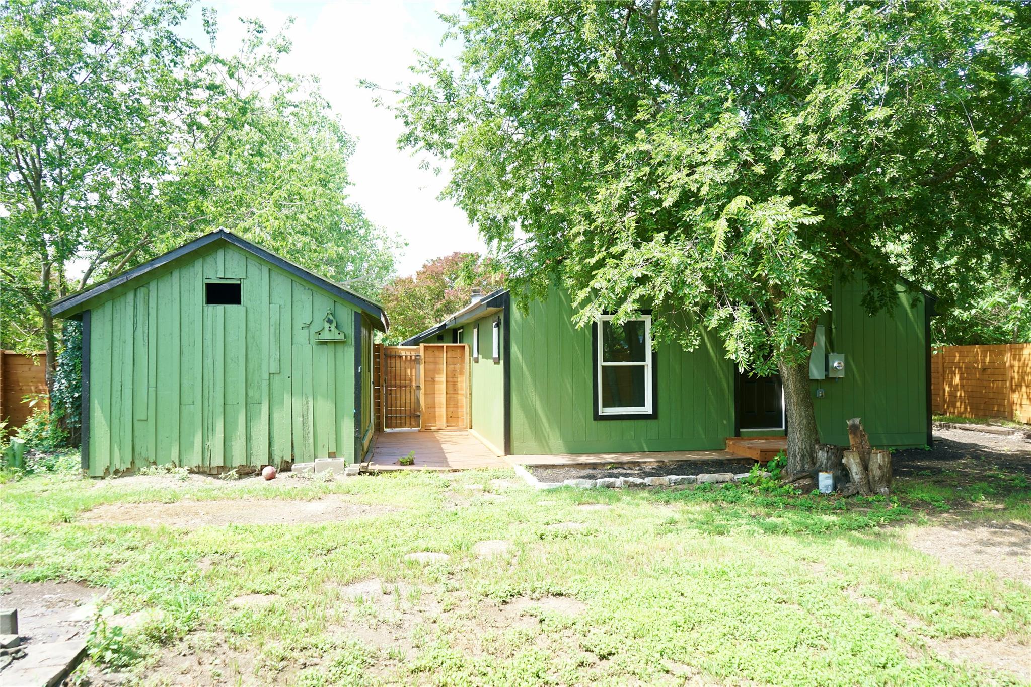 545 W Vaughan St, Bertram, TX 78605