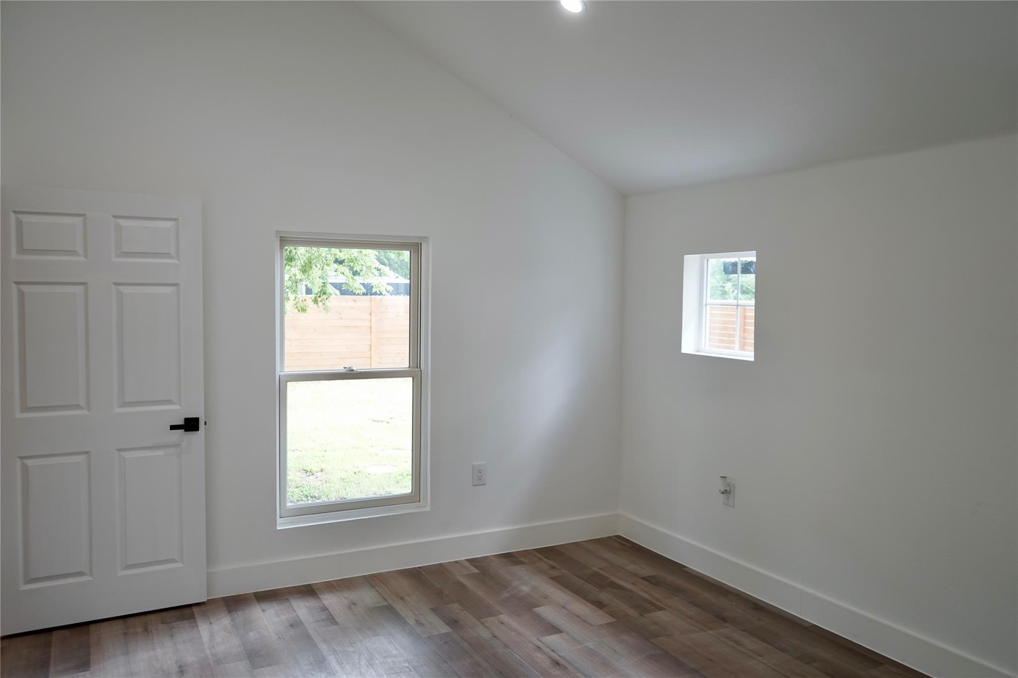 545 W Vaughan St, Bertram, TX 78605
