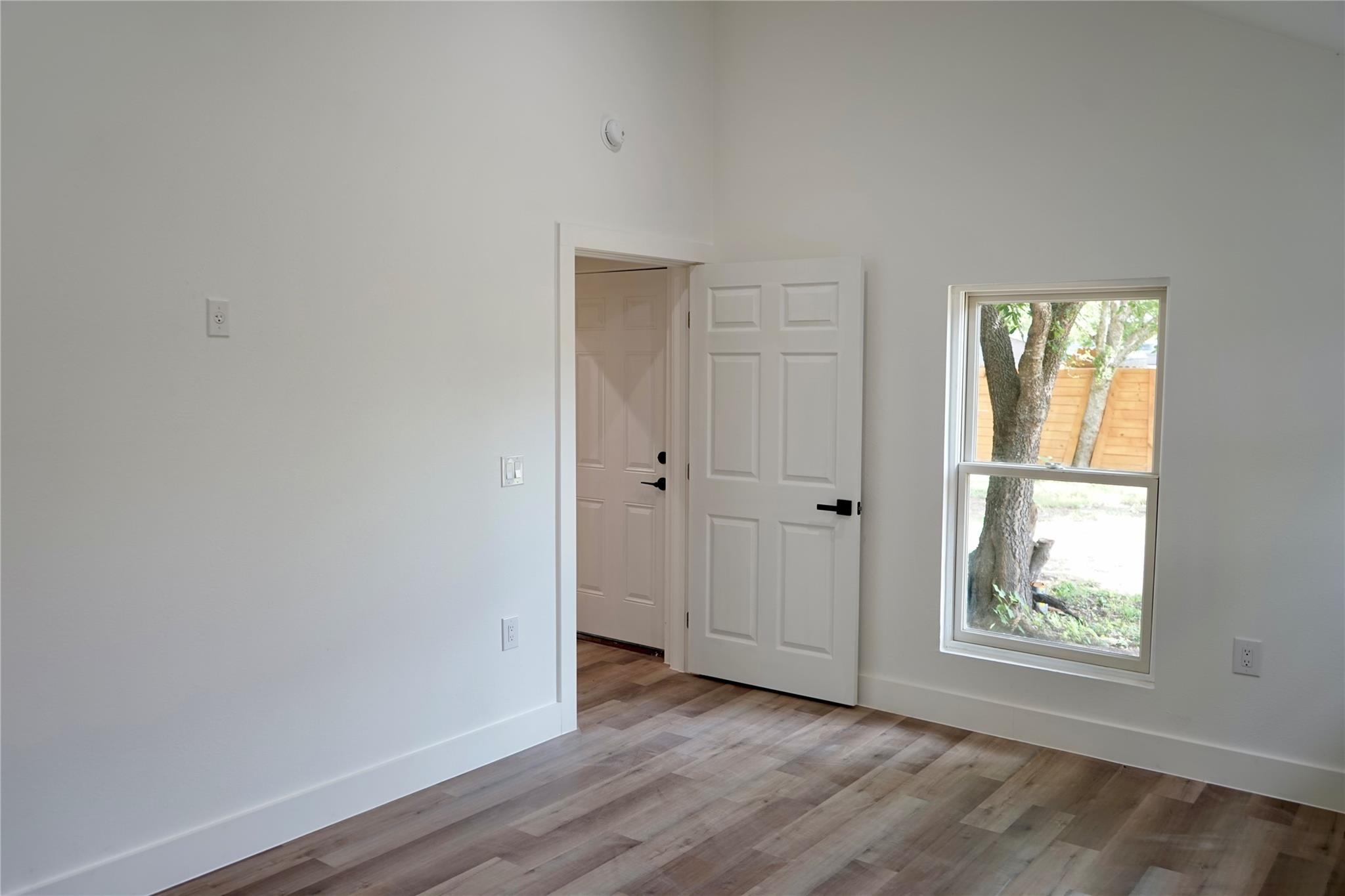 545 W Vaughan St, Bertram, TX 78605