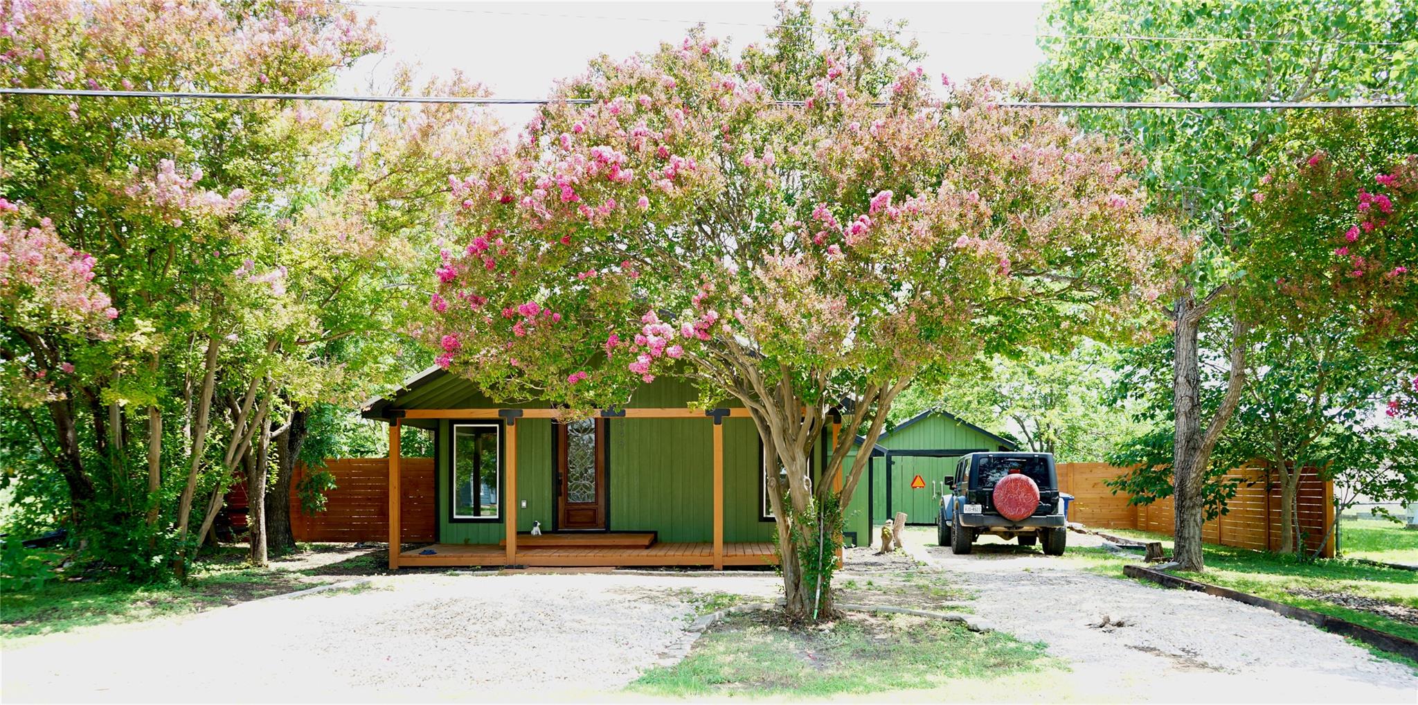 545 W Vaughan St, Bertram, TX 78605