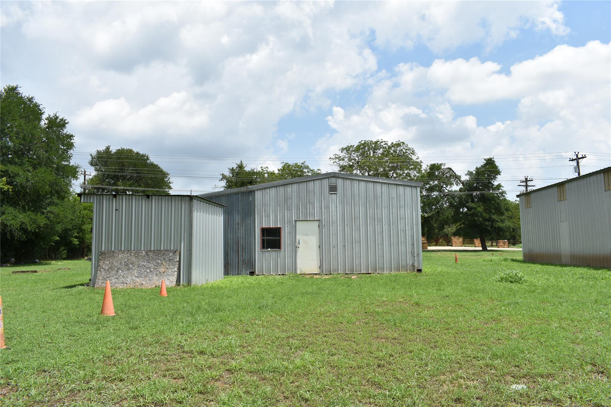291 Reid's Bnd, Bastrop, TX 78602