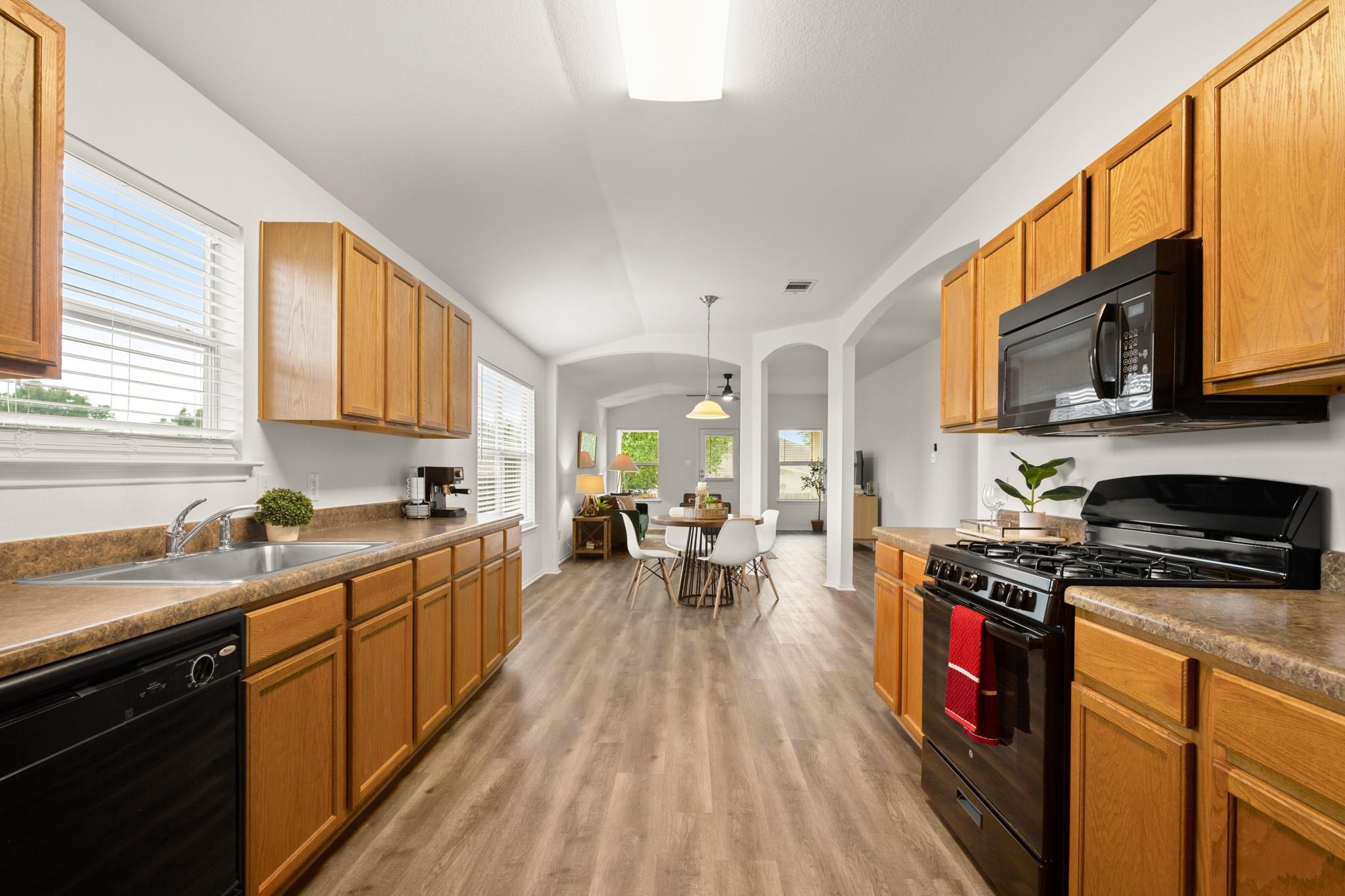 161 PLUMBAGO Cv, Buda, TX 78610
