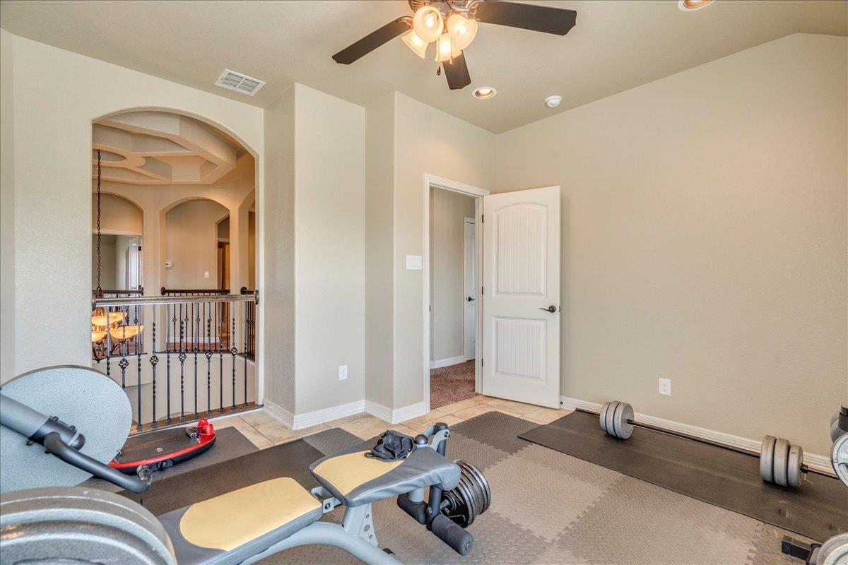 913 Overcup Dr, San Marcos, TX 78666