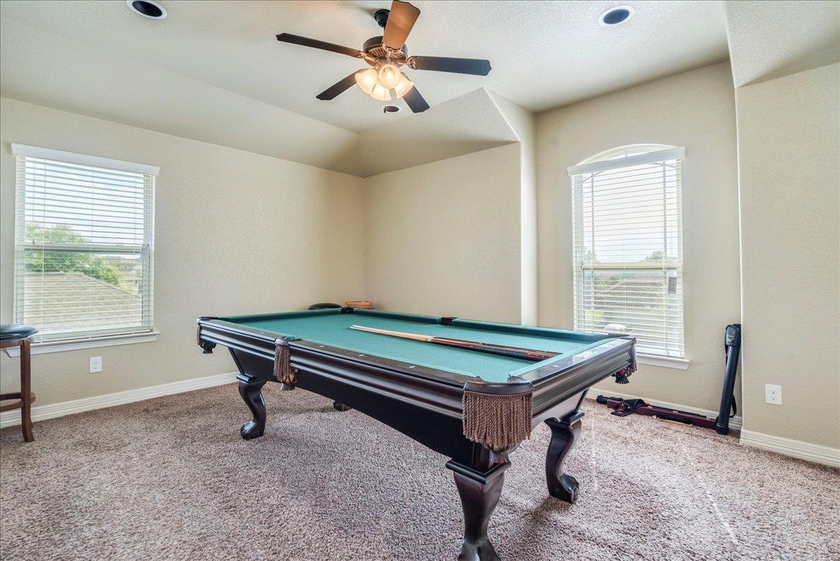 913 Overcup Dr, San Marcos, TX 78666