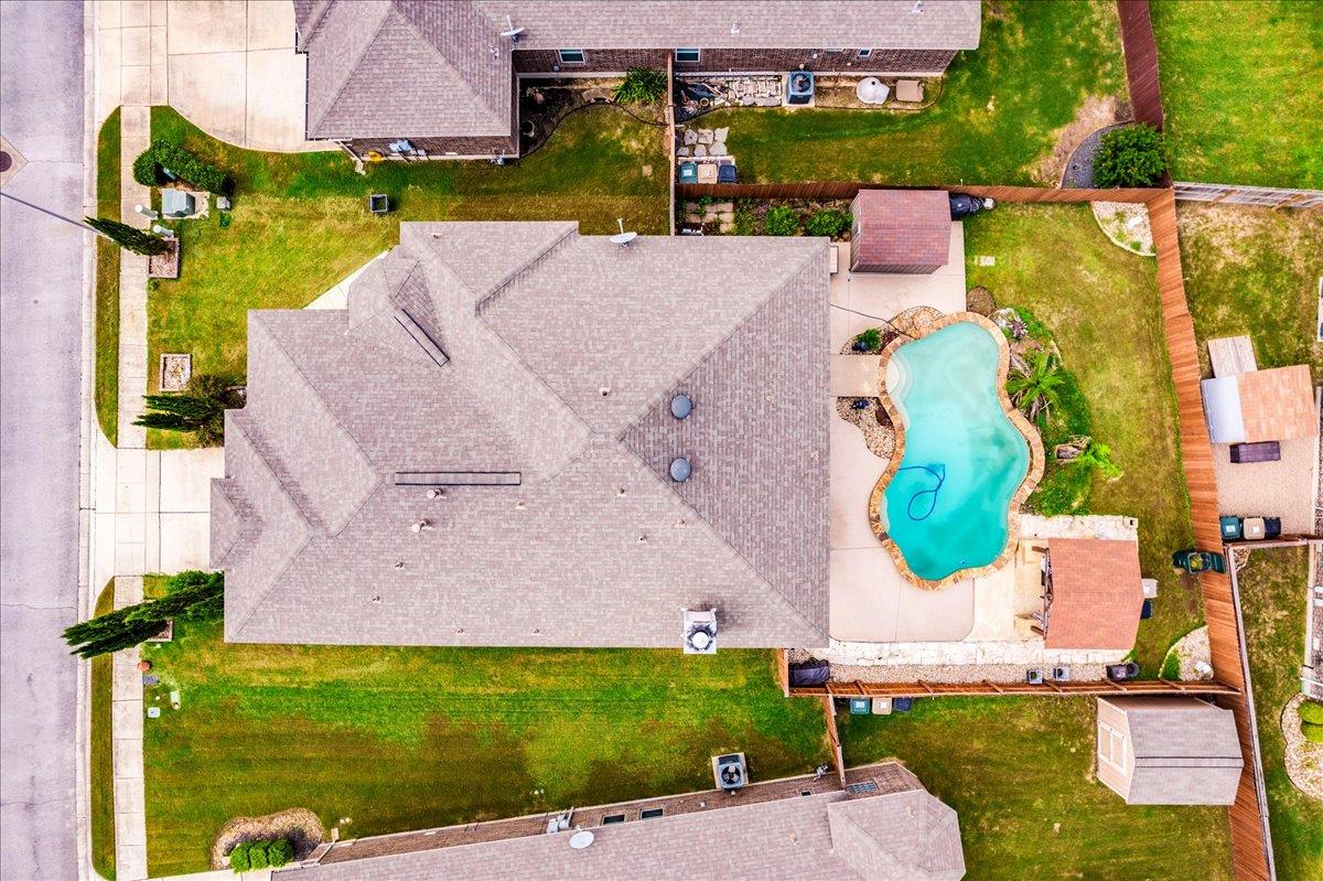 913 Overcup Dr, San Marcos, TX 78666