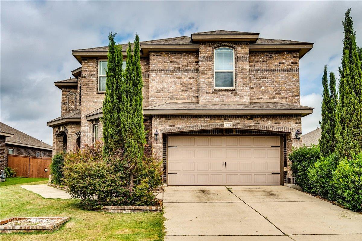 913 Overcup Dr, San Marcos, TX 78666