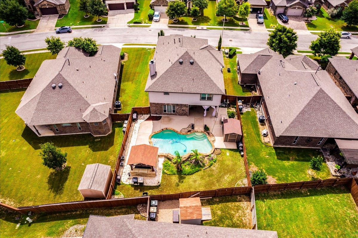 913 Overcup Dr, San Marcos, TX 78666