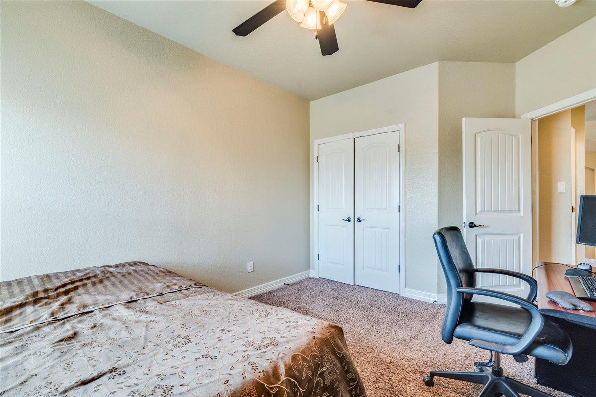 913 Overcup Dr, San Marcos, TX 78666