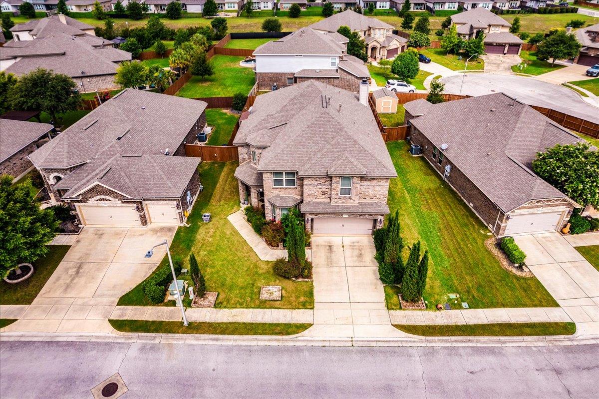 913 Overcup Dr, San Marcos, TX 78666