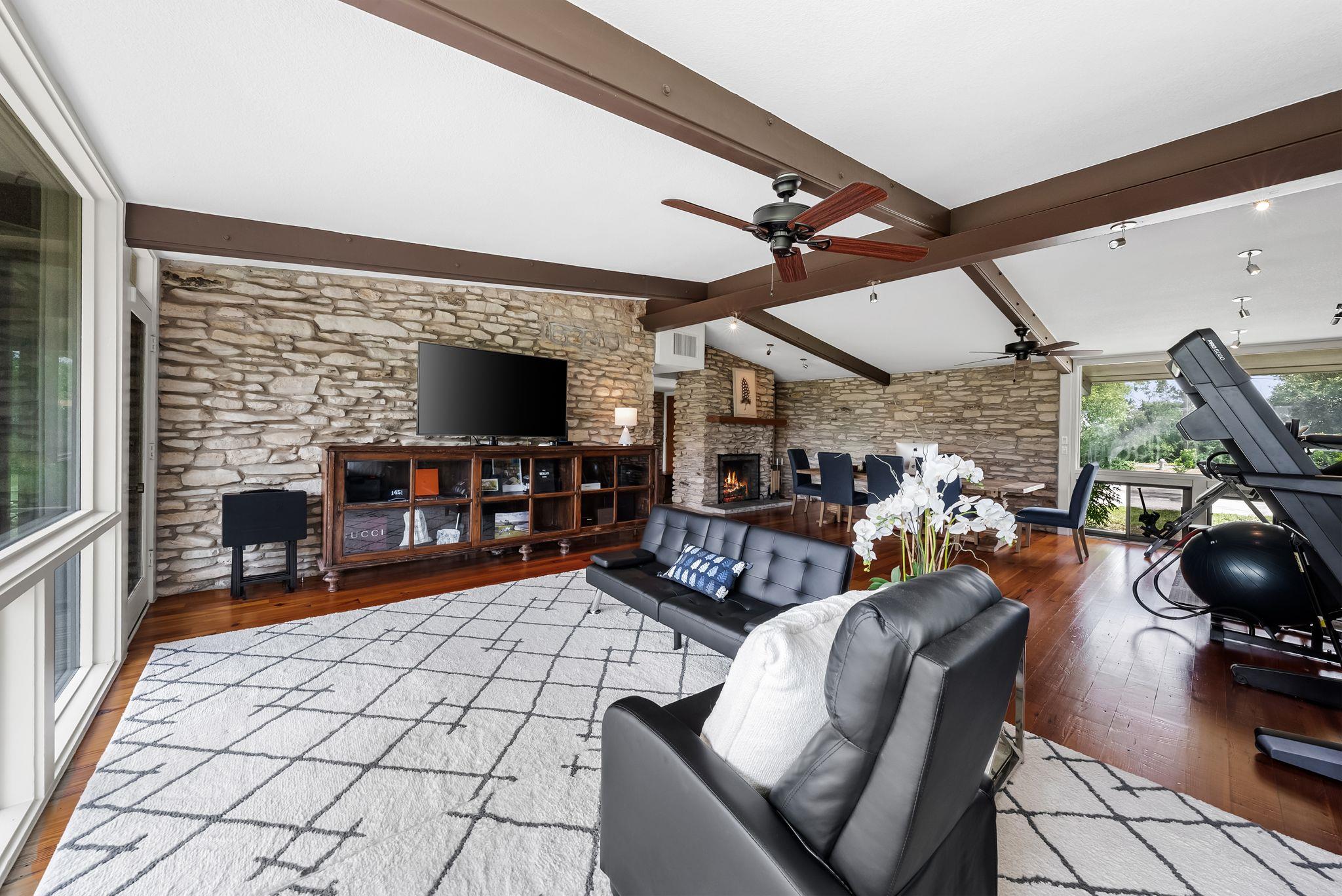 1200 REDBUD Trl, West Lake Hills, TX 78746