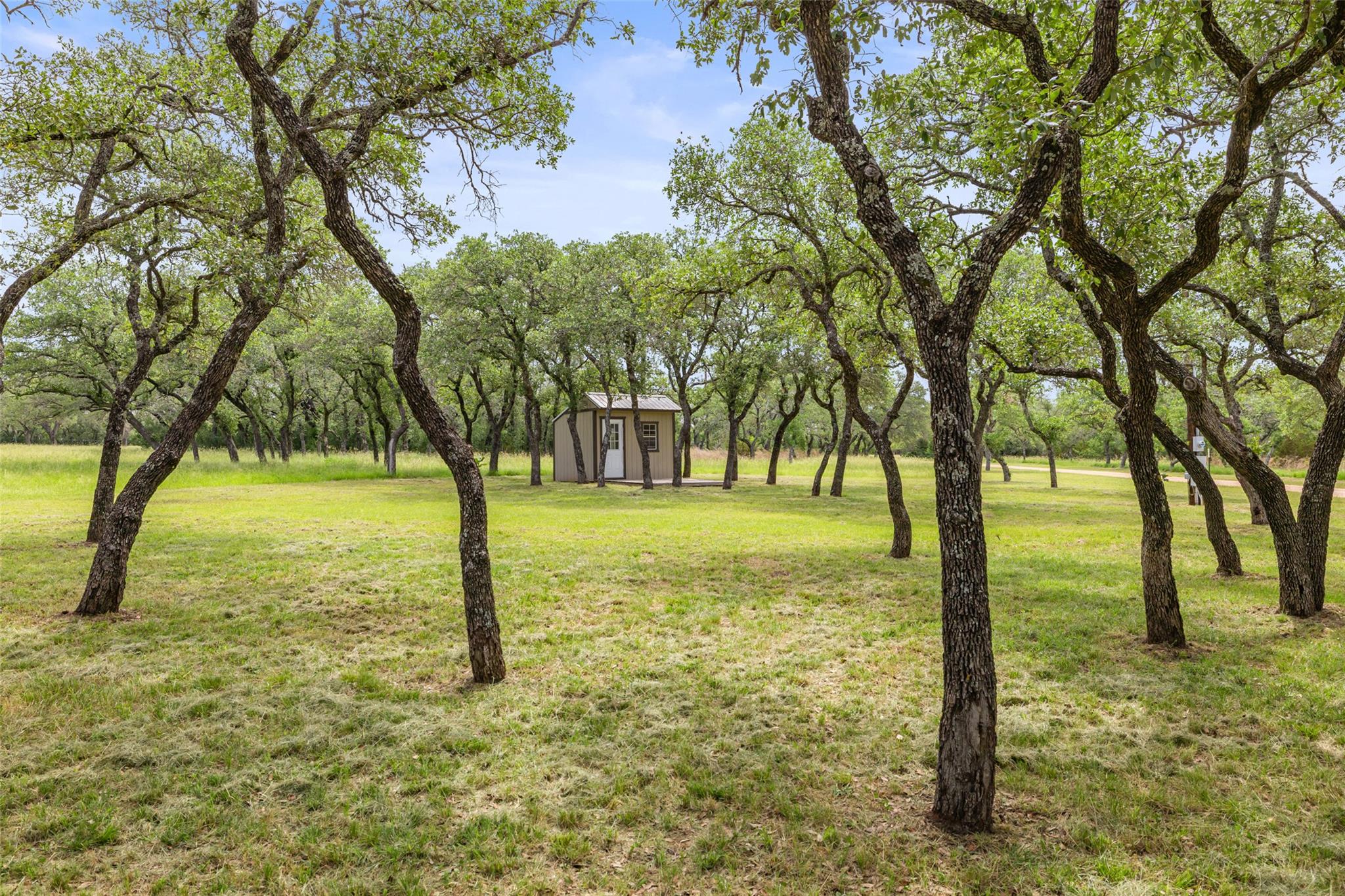 1291 Sandy Oaks Ranch Rd, Johnson City, TX 78636