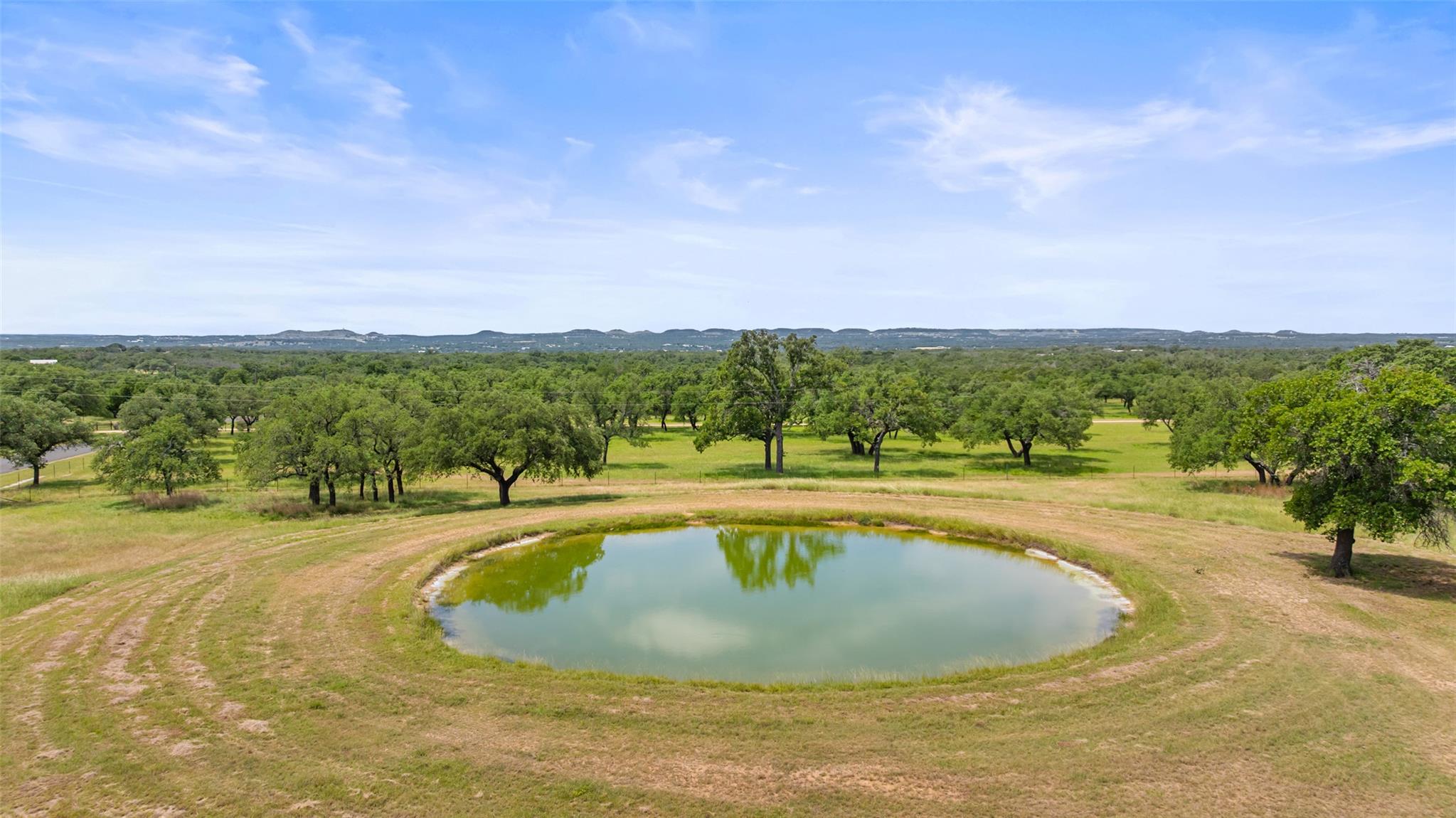 1291 Sandy Oaks Ranch Rd, Johnson City, TX 78636