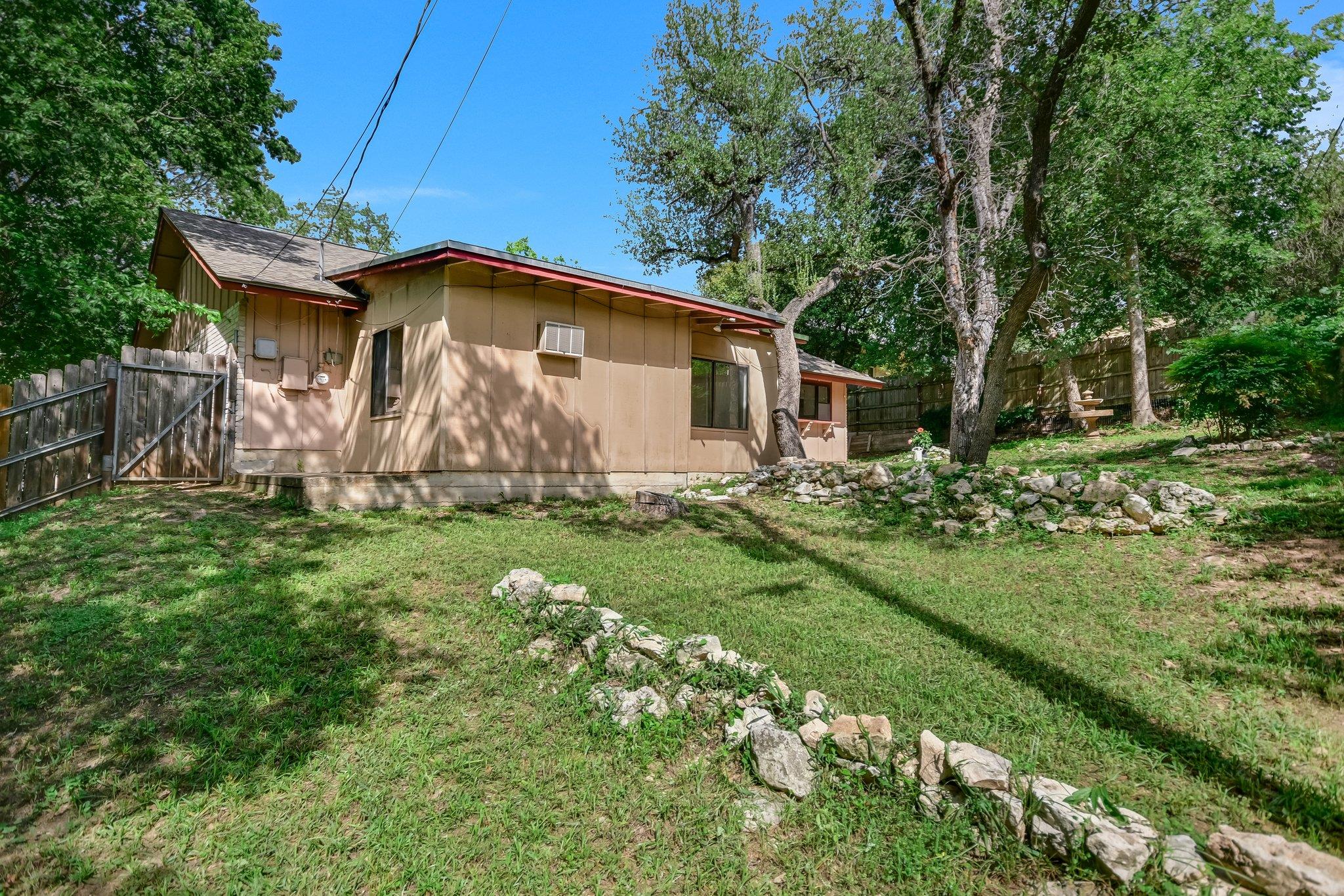 8702 Wildridge Dr, Austin, TX 78759
