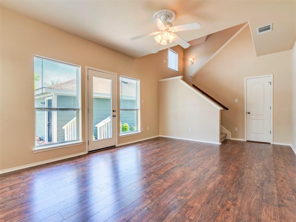 279 Cleveland St, Kyle, TX 78640