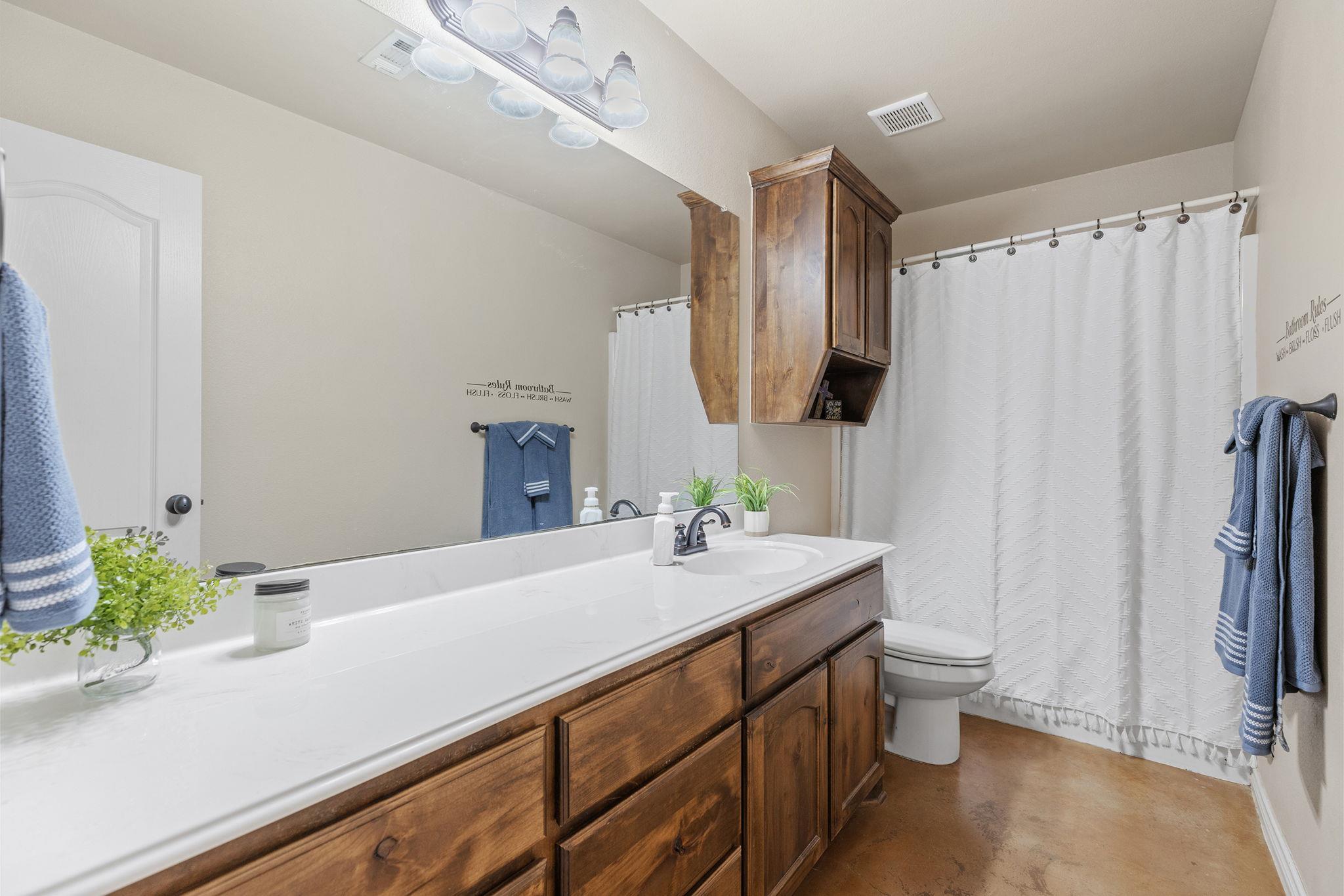 104 Angela Dr, Liberty Hill, TX 78642