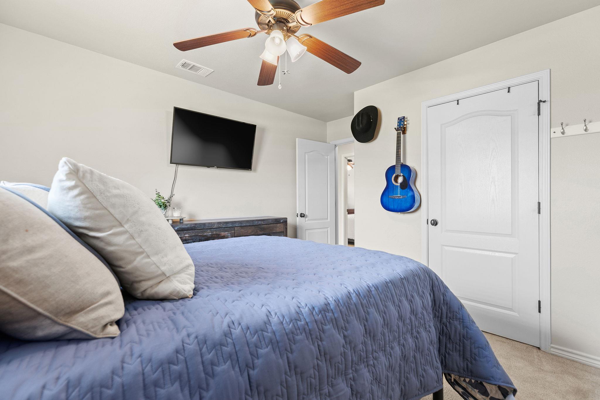 104 Angela Dr, Liberty Hill, TX 78642