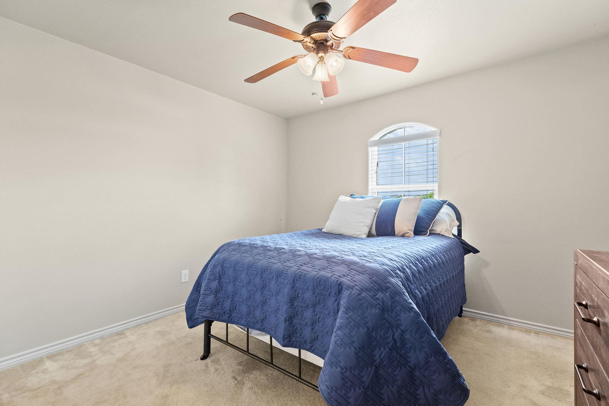 104 Angela Dr, Liberty Hill, TX 78642
