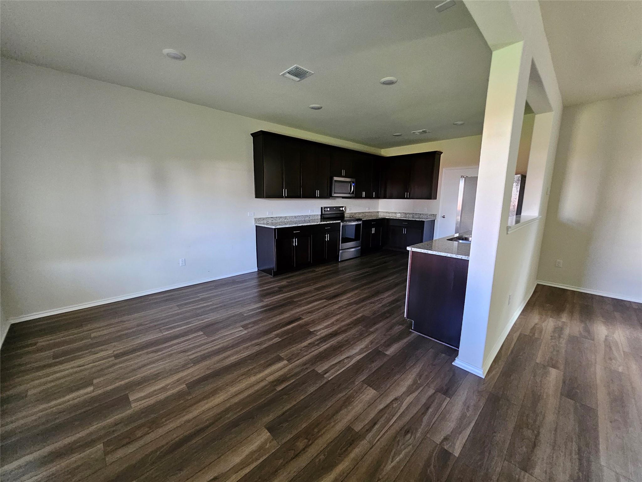 177 Purple Sandpiper Ln, Leander, TX 78641